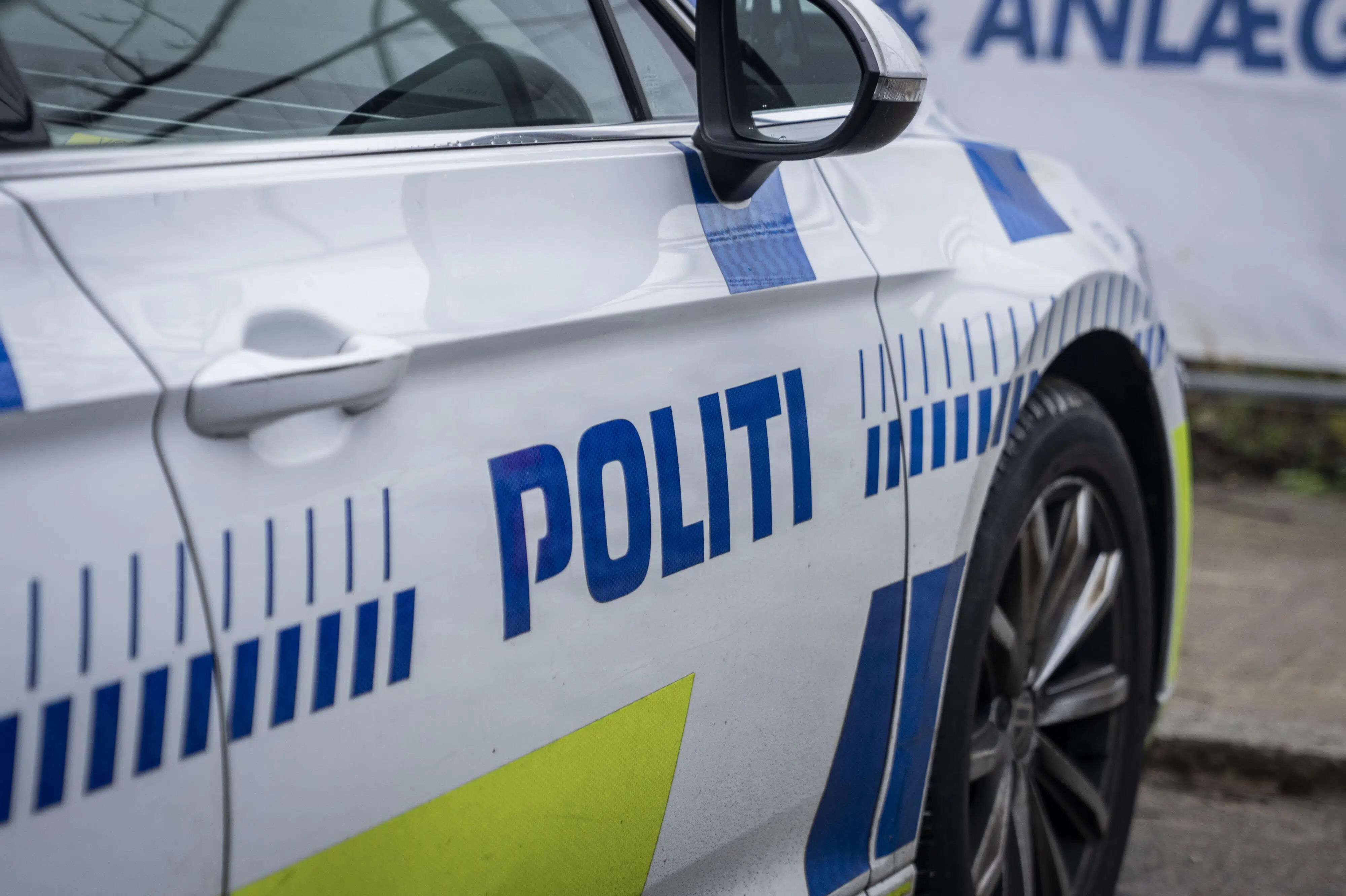 27-årig stukket med kniv foran Nordea i Skive