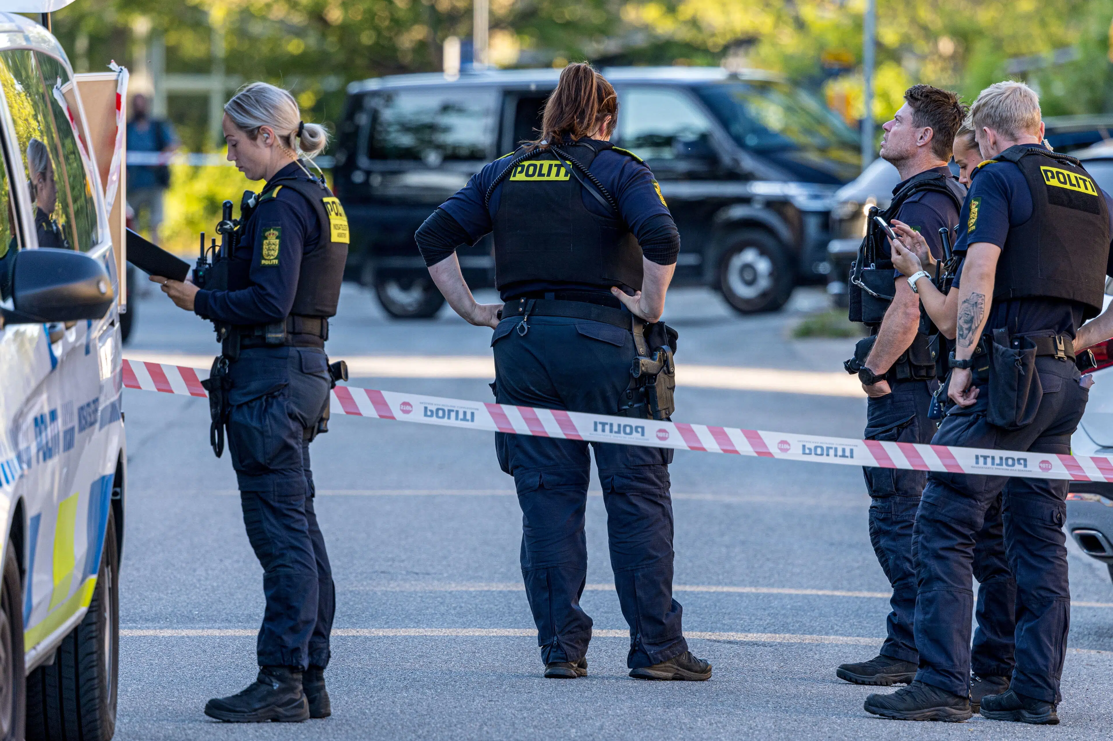 Vidner og videoer efterlyses efter at politiet skød 22-årig