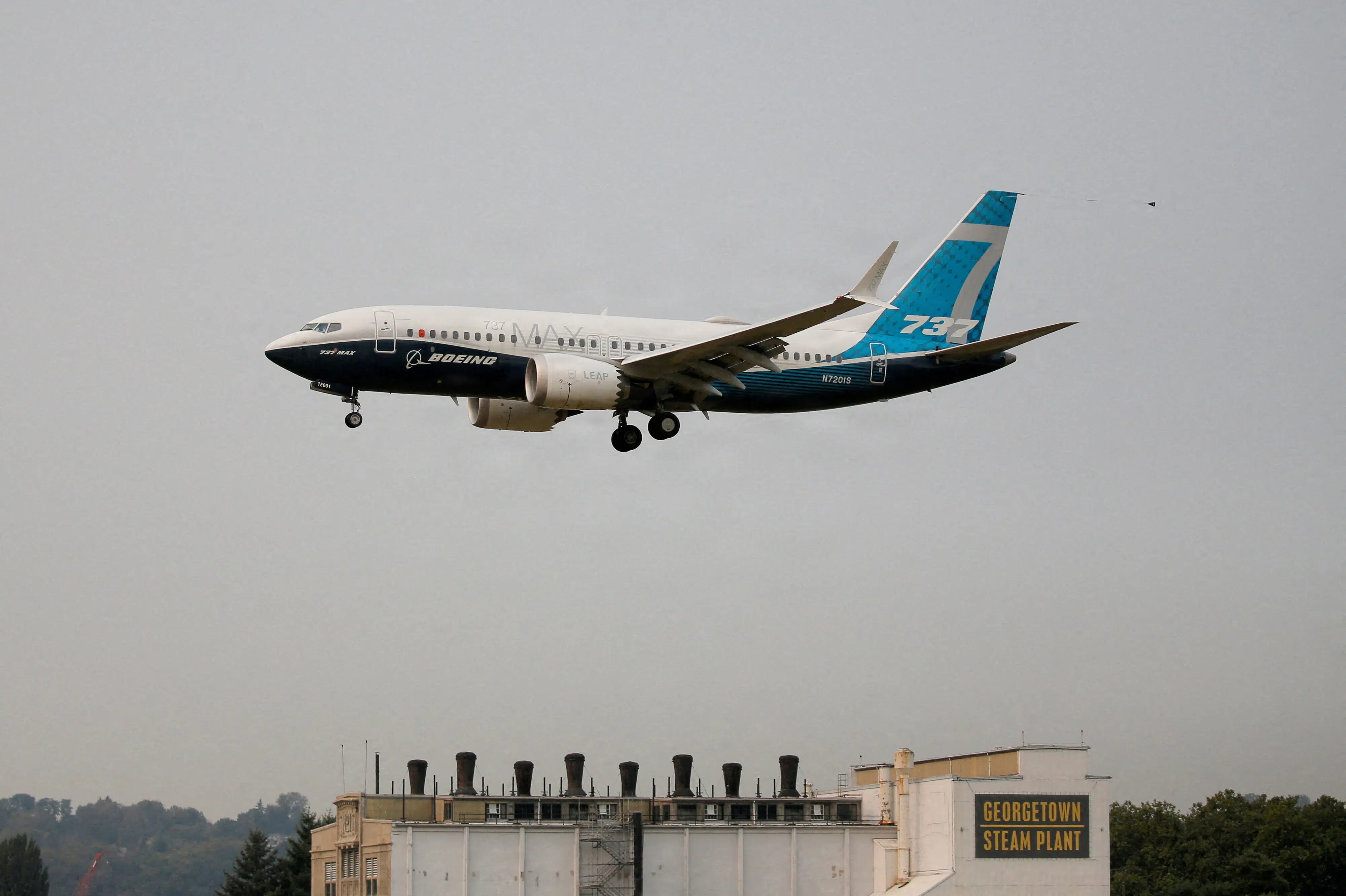 Boeing får godkendt sit mindste MAX-fly efter års forsinkelse