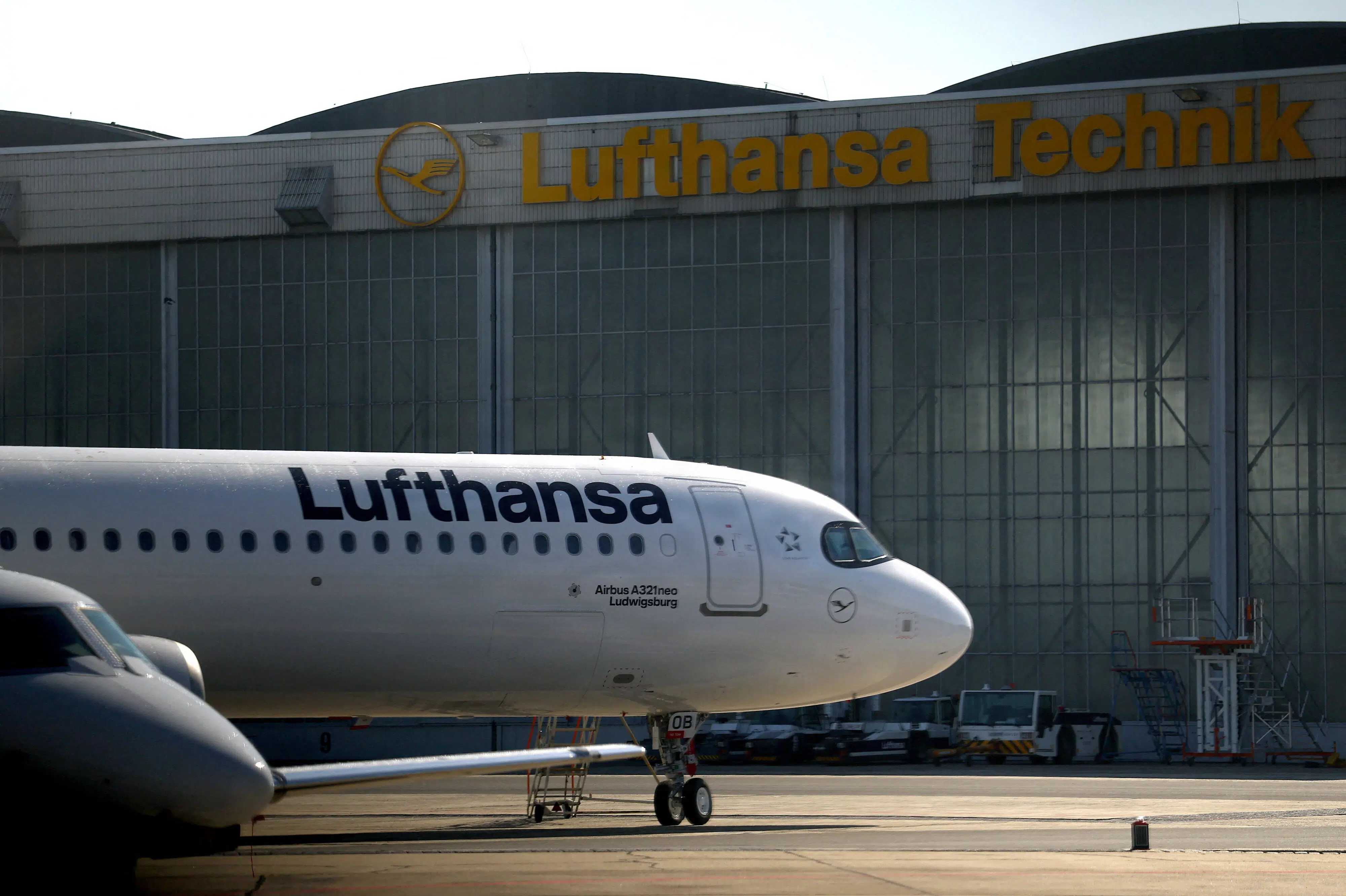 Højere brændstofpriser giver Lufthansa ekstra milliardregning