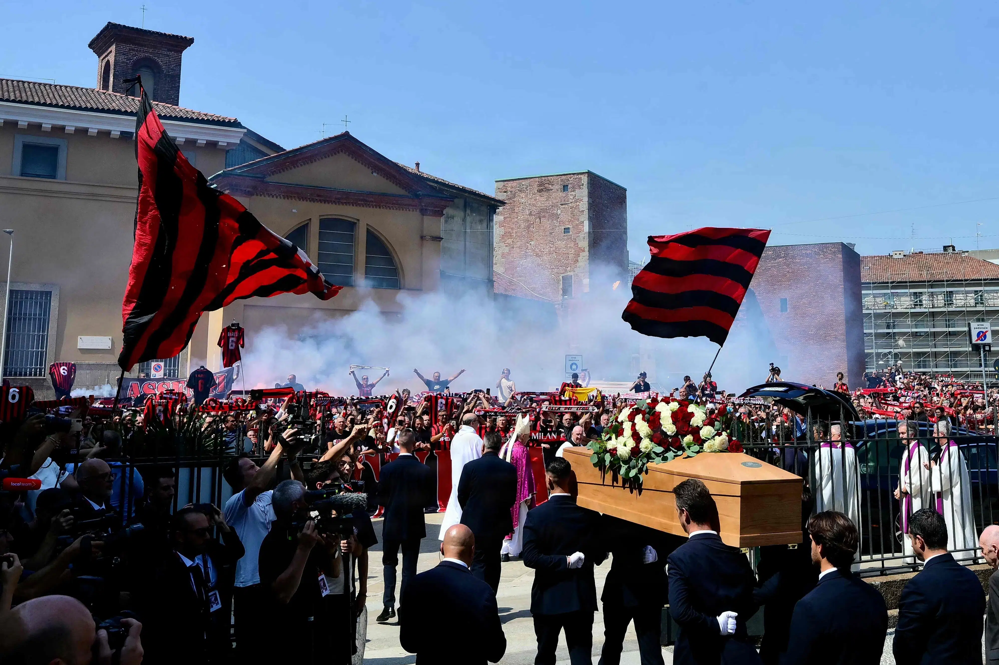 BILLEDSERIE: Milan-legender siger farvel til Franco Baresi