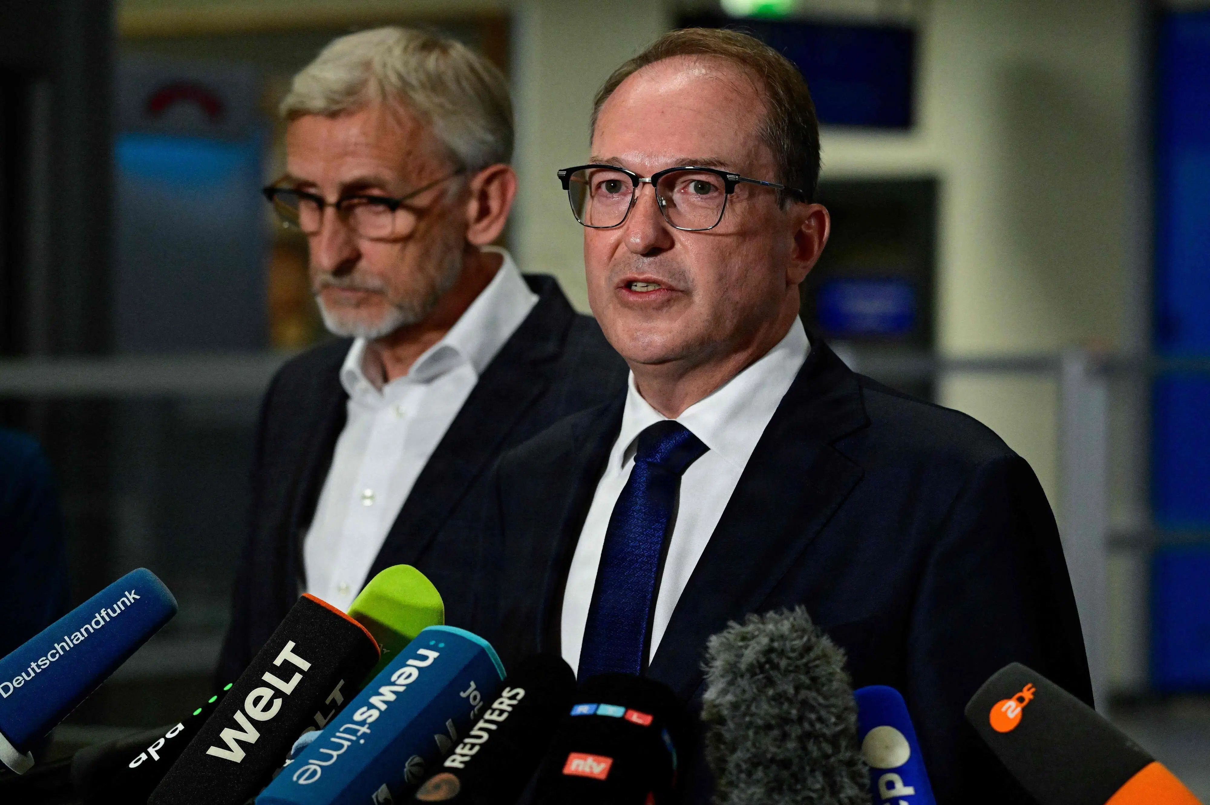 Tysk minister om drone i lufthavn: Et hybridt angrebsscenarie