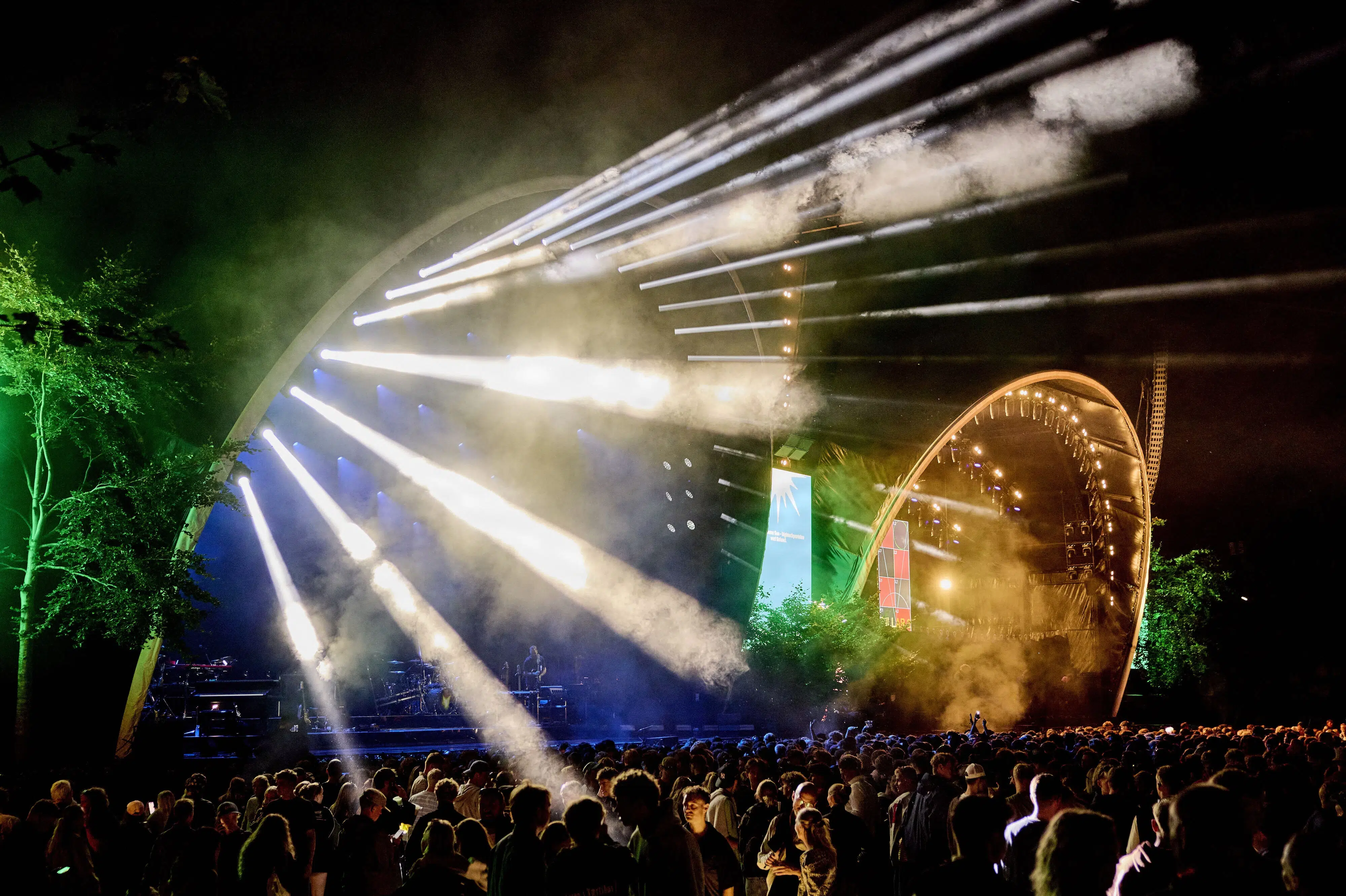 To personer besvimede under kaotisk koncert på Smukfest