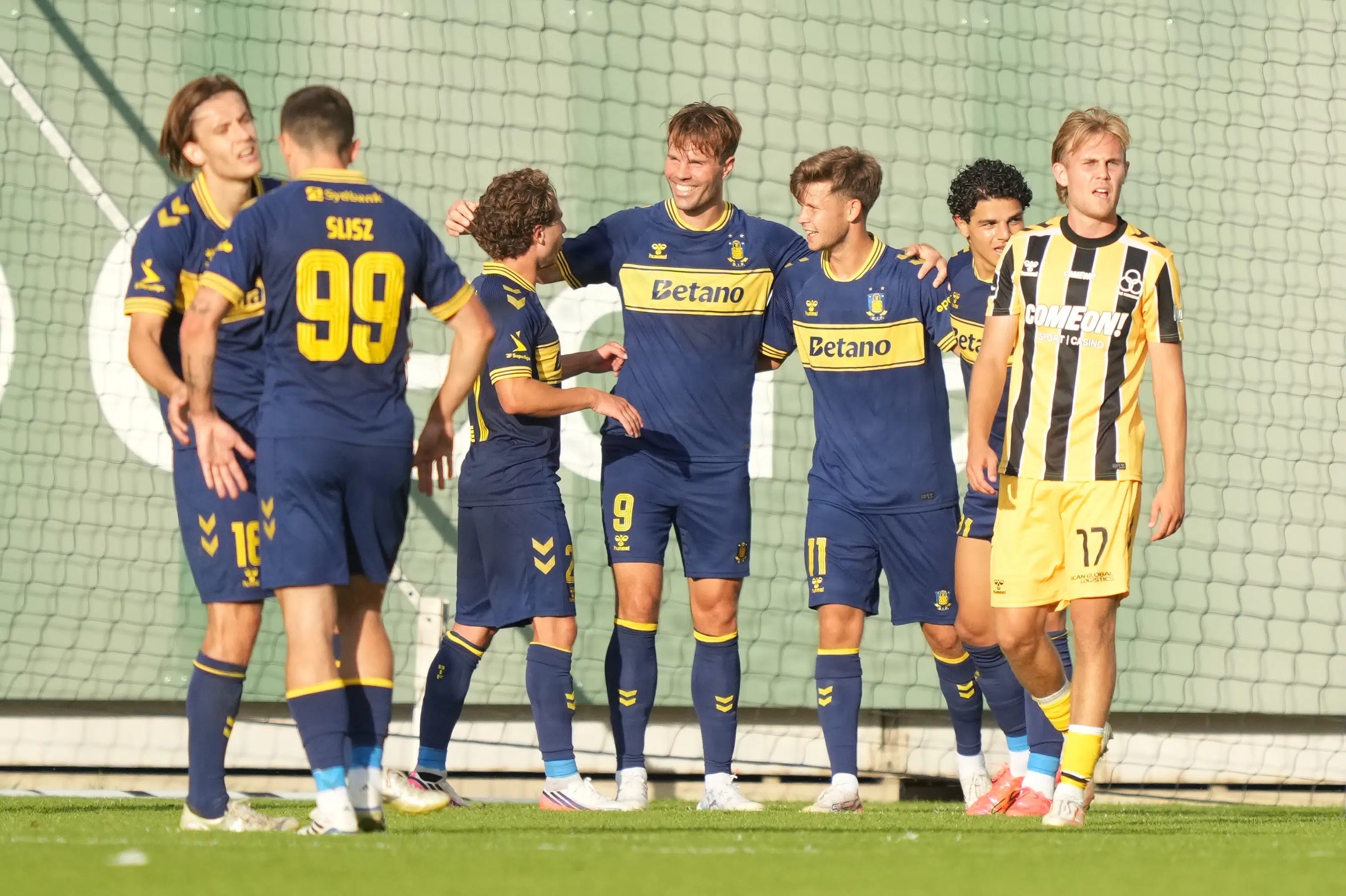 Brøndby fortsat ubesejret efter sikker sejr over oprykker