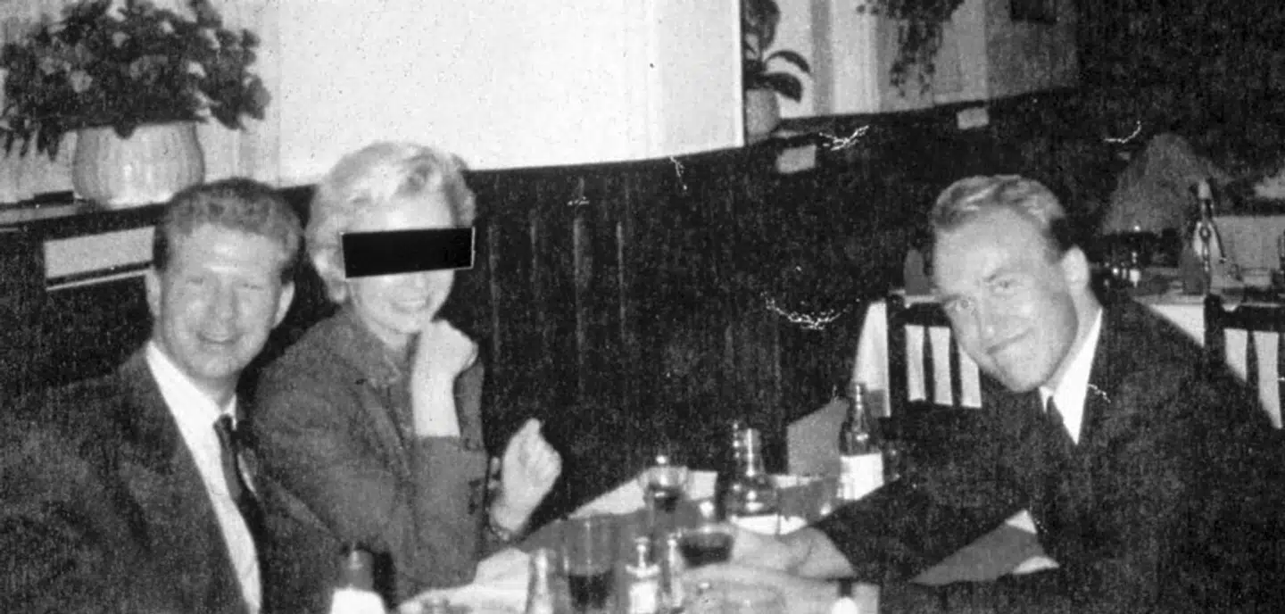 Offeret for savmordet, skatteflygtningen Erik Højer Christensen (tv.) hyggede sig kort før sin død sammen med den formodede gerningsmand, Rasmus Kirkegaard Kristiansen (th.).