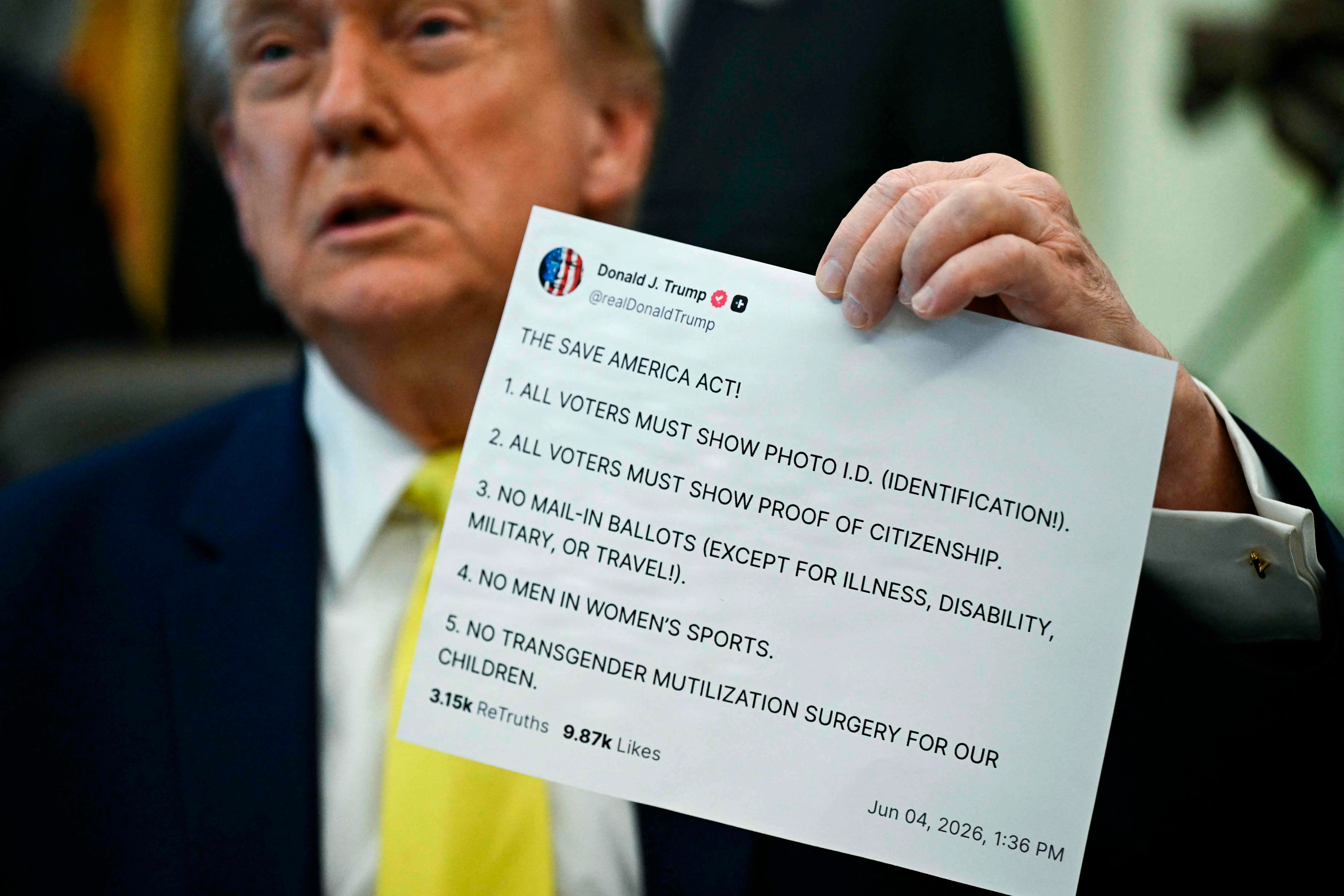 Ti kunder har betalt dyrt for omstridt forspring – nu forsvarer Trump-lejren tjenesten