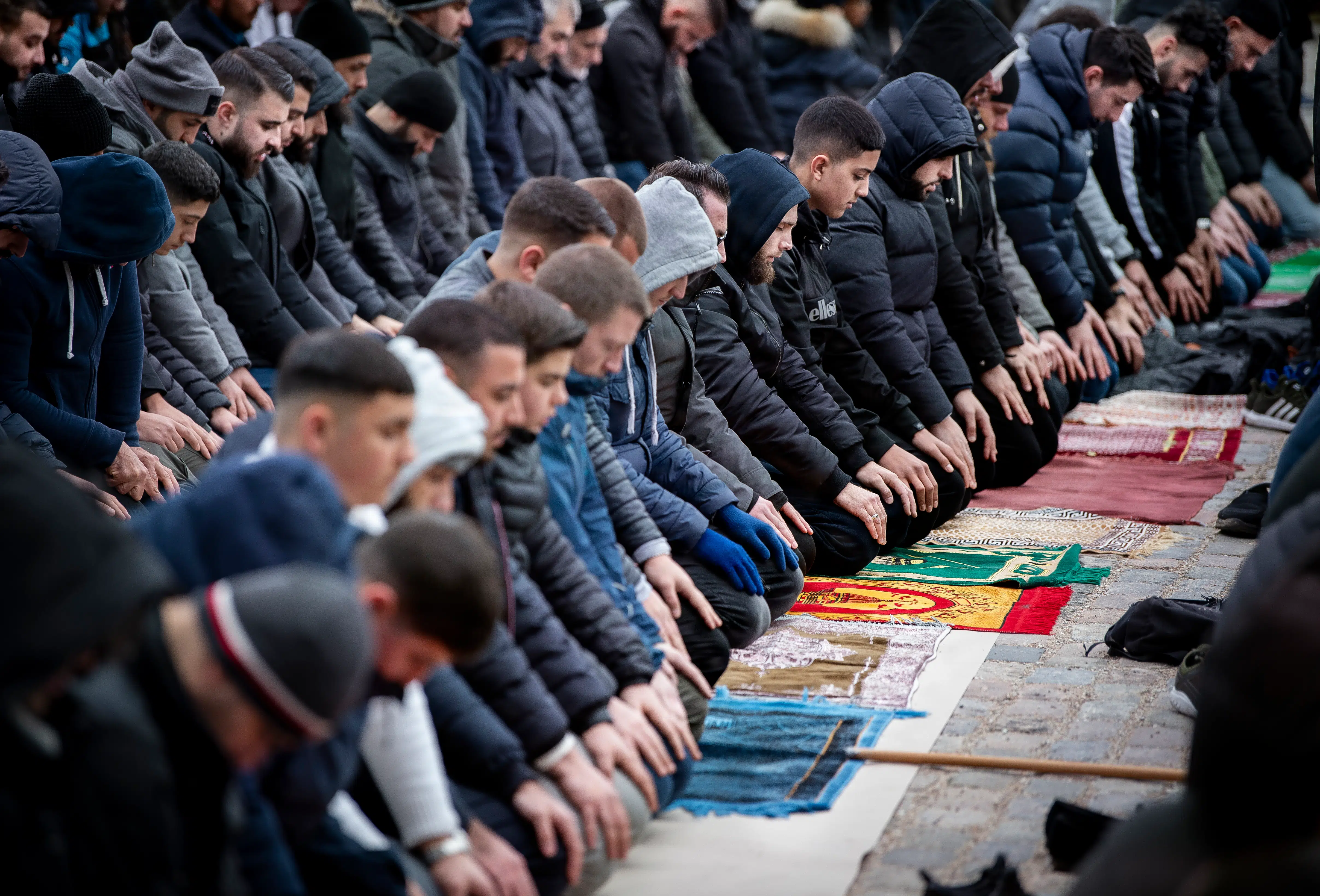 Debating Hizb ut-Tahrir: We forget to offer our own vision