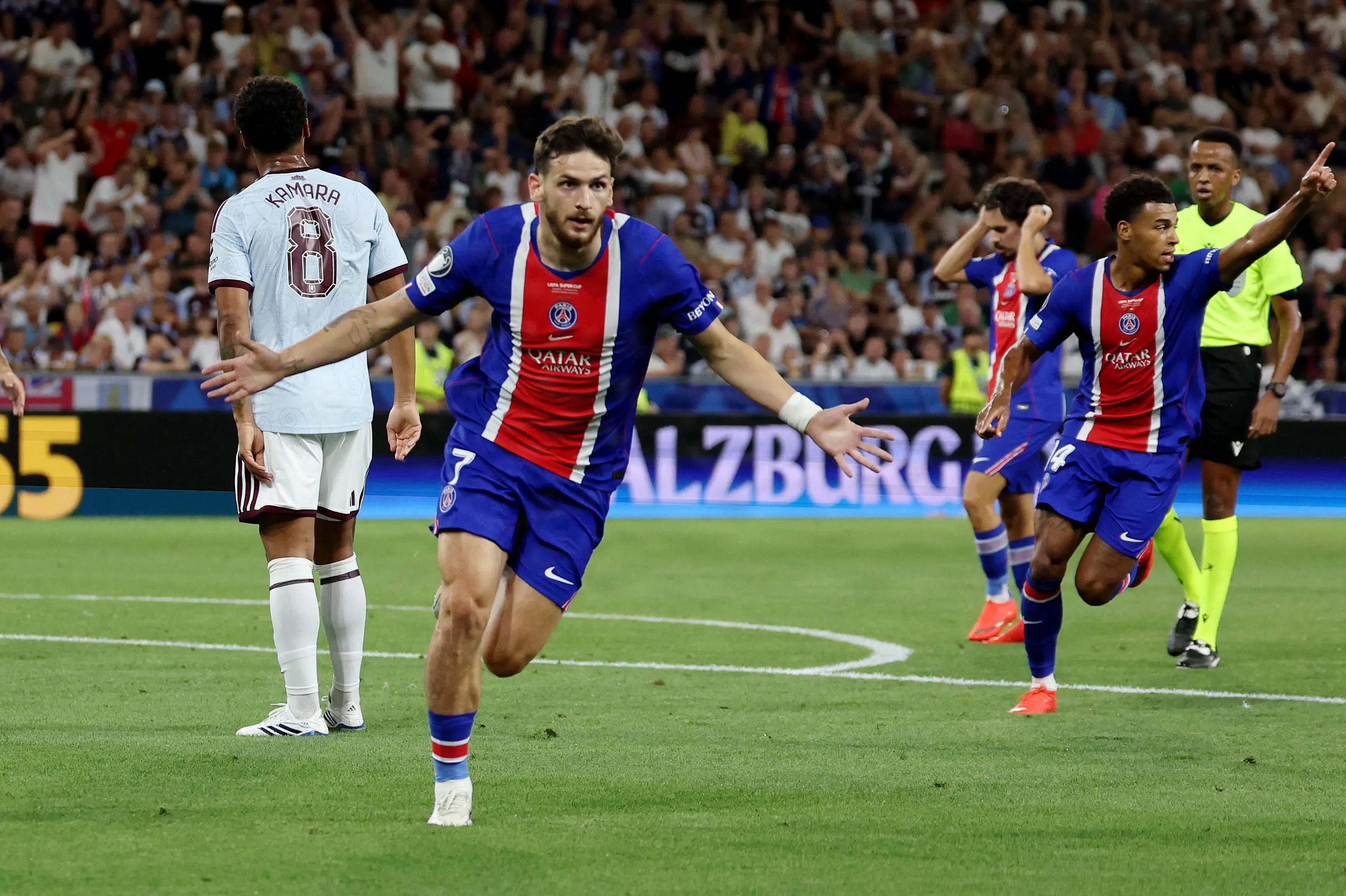 Defensiv blunder hjælper PSG til Super Cup-titel