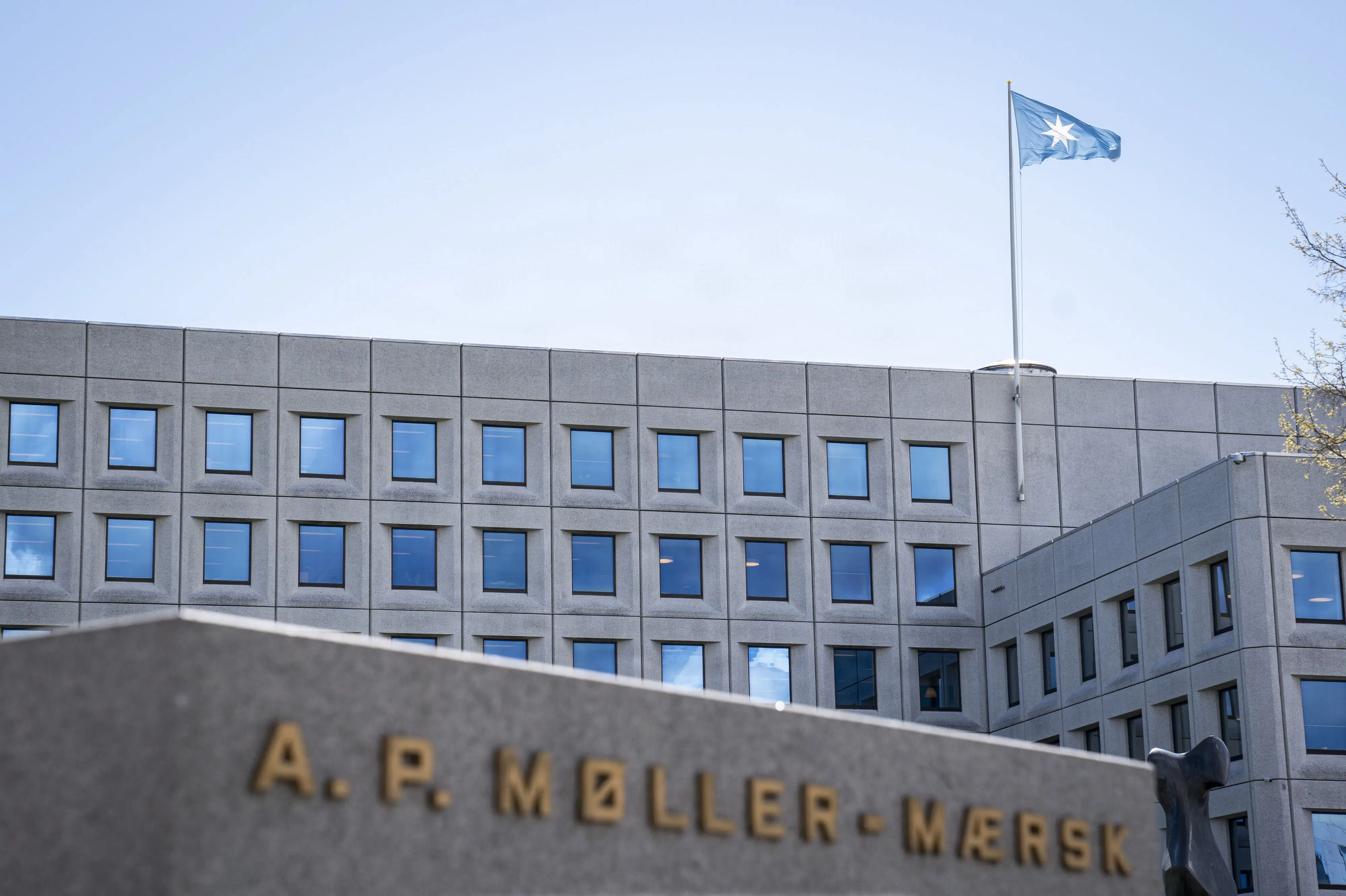 Mærsk fordobler milliardoverskud og hæver forventninger