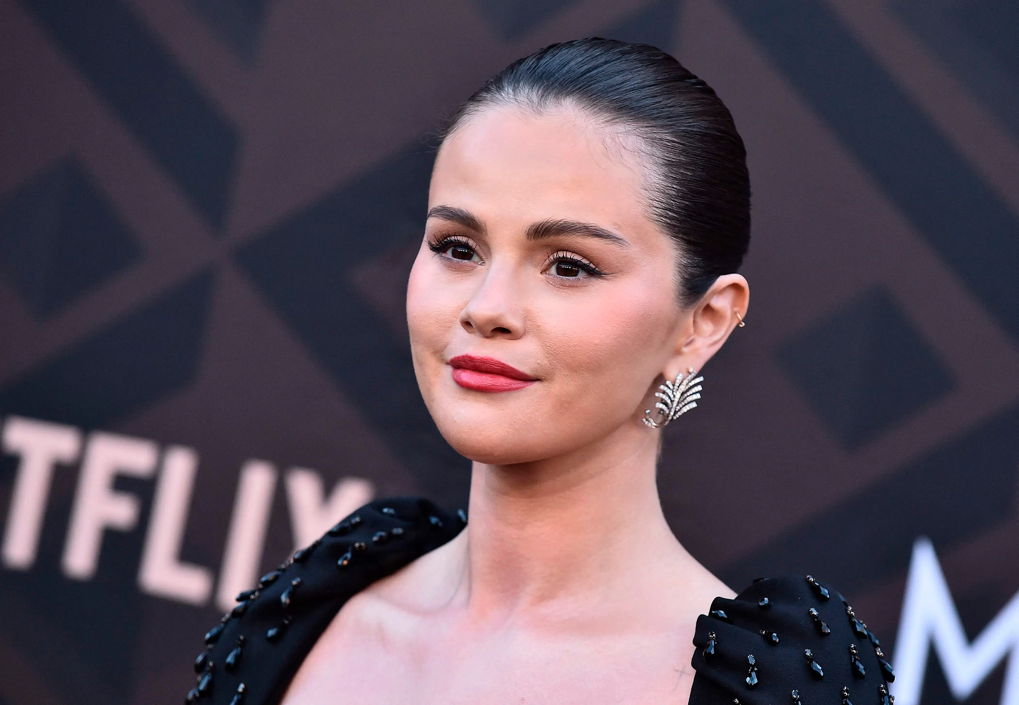 Selena Gomez beskyldes for bedrageri