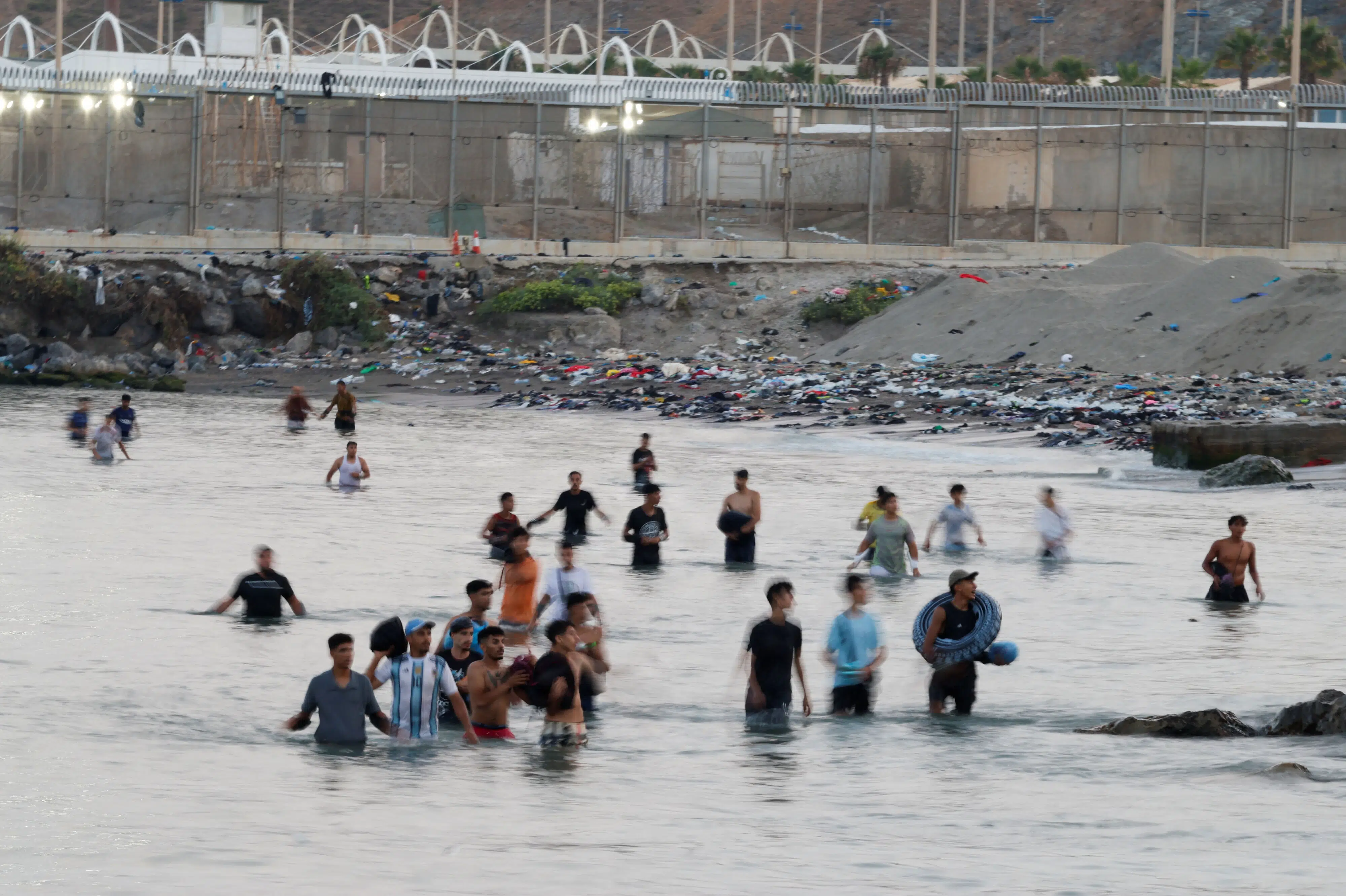 Sikkerheden ved Ceuta øges efter rygter om ny migrantstrømning