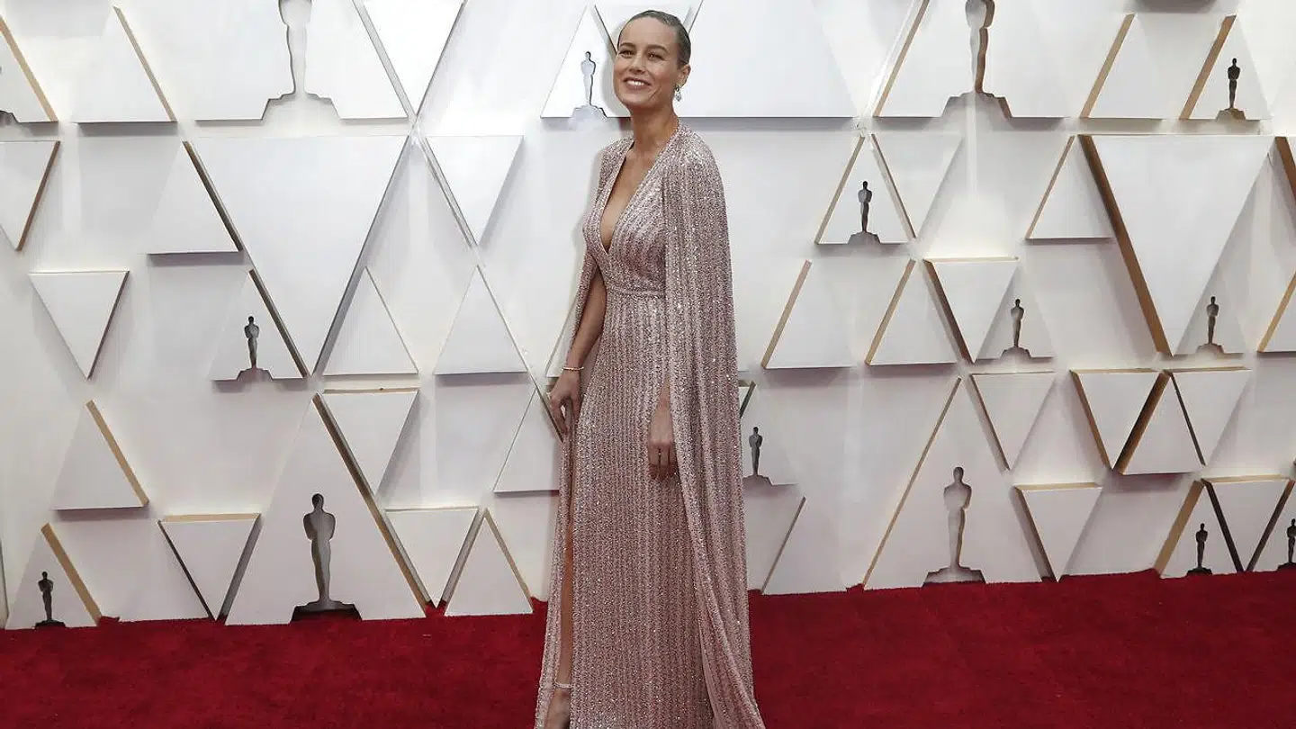 Chris Pedersen mener, at Brie Larson med sin superheltekappe sender et feministiske budskab afsted på den røde løber.