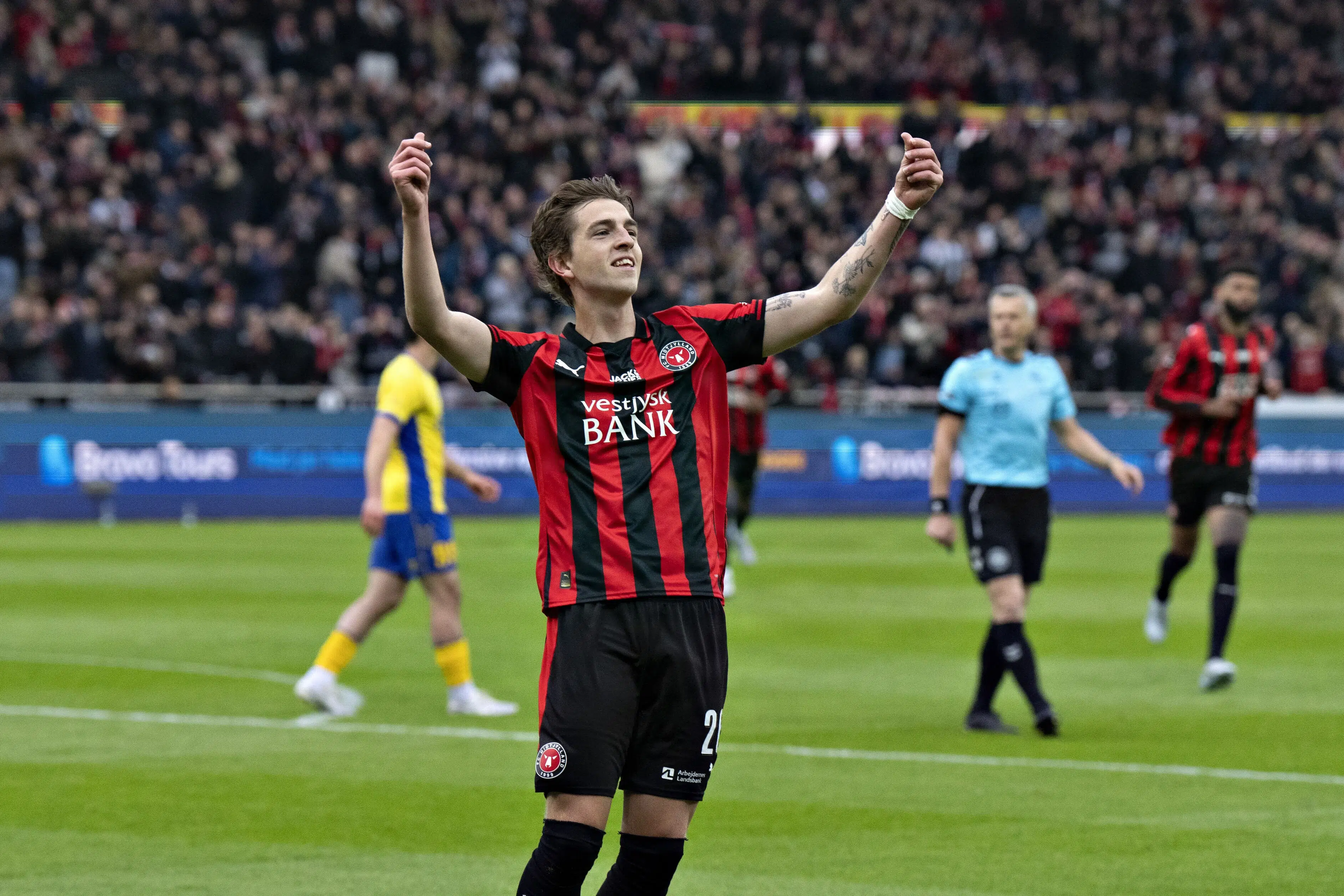 FC Midtjylland midfielder Byskov works for freedom after honest talks with coach
