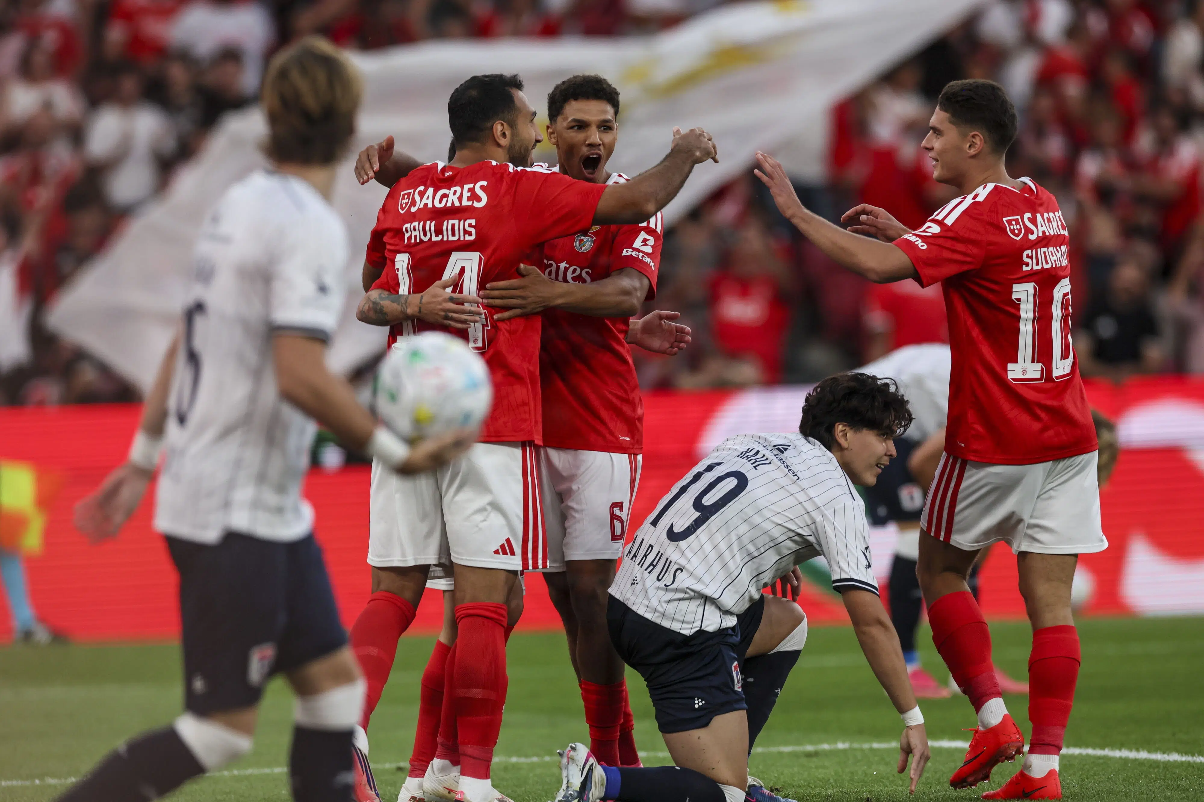 Benfica Overwhelms AGF 3-1 in First Leg of Europa League Playoff