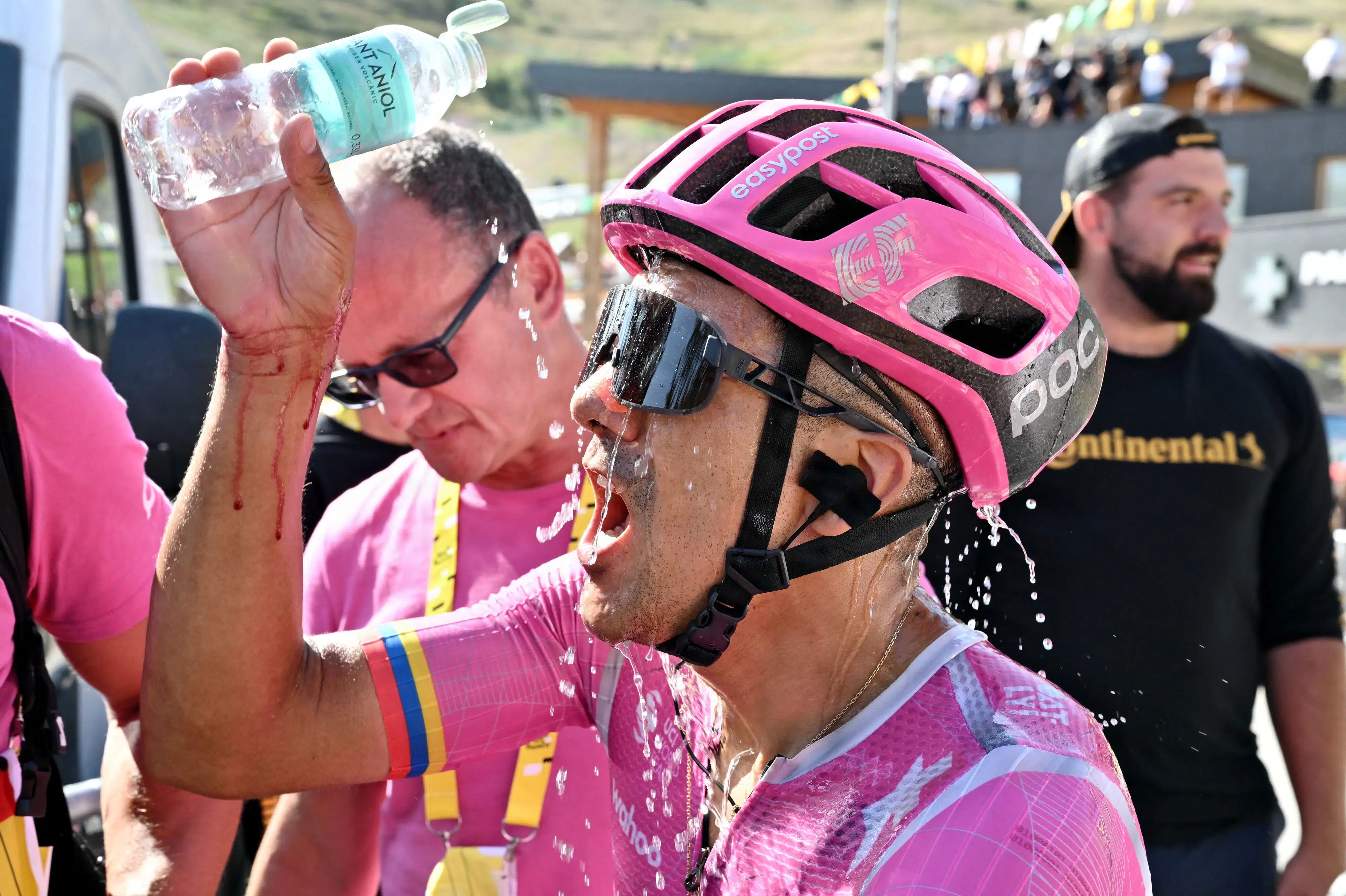 Vuelta director: Cyclists must adapt to heat