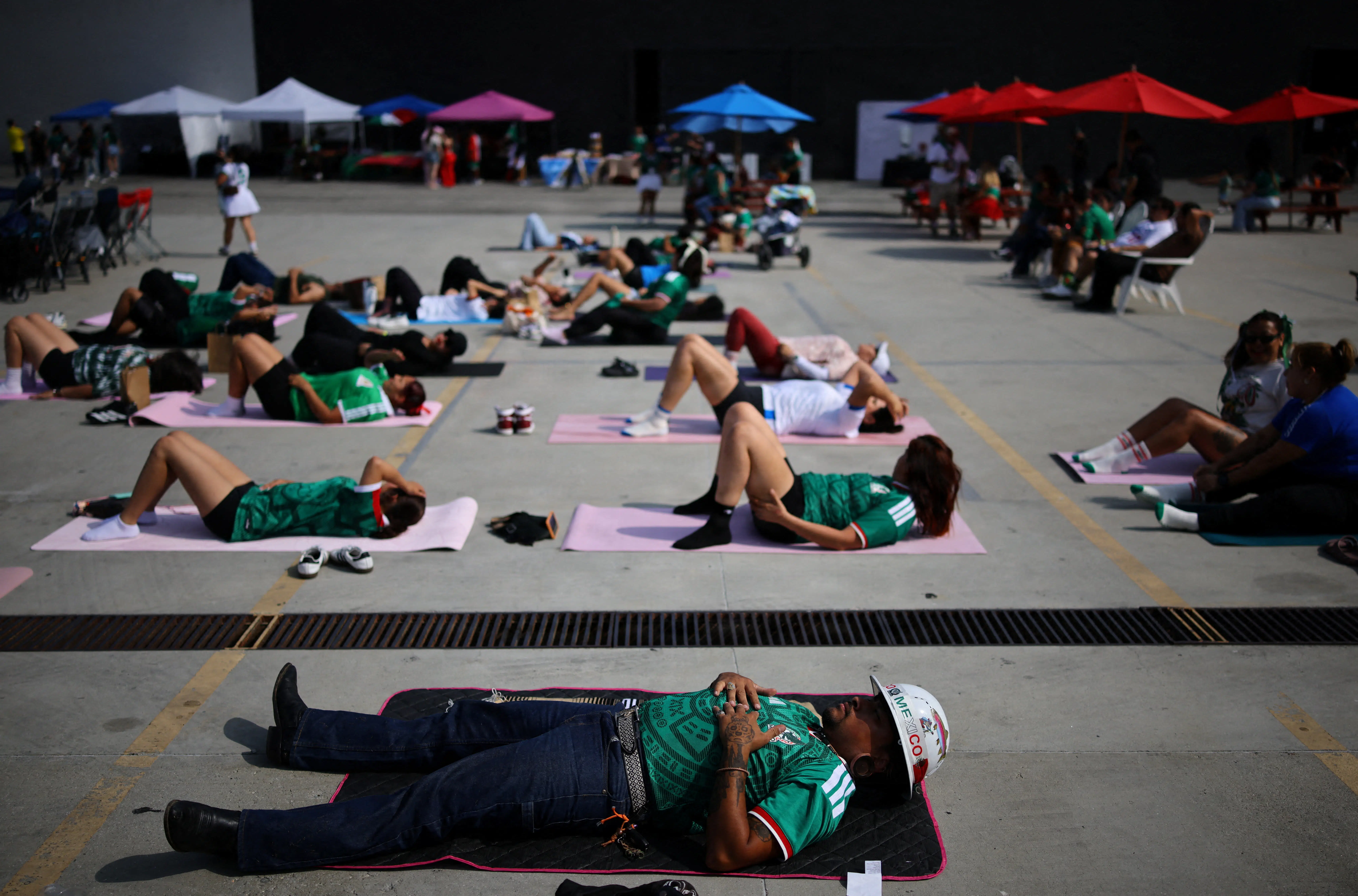 Absurd pilates-AI saga from Australia sparks concern; British observatory warns of deceitful AI agents