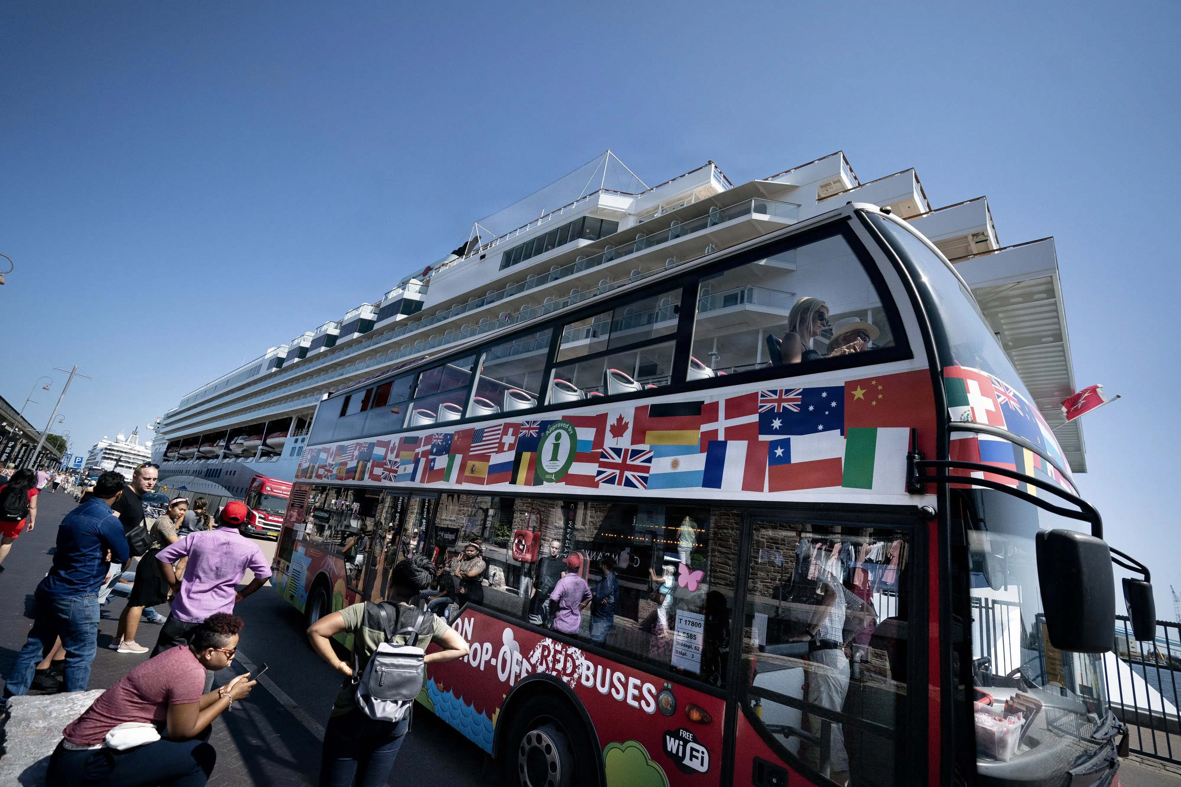Nearly Half of Foreign Tourist Buses in Copenhagen Violate VAT Rules