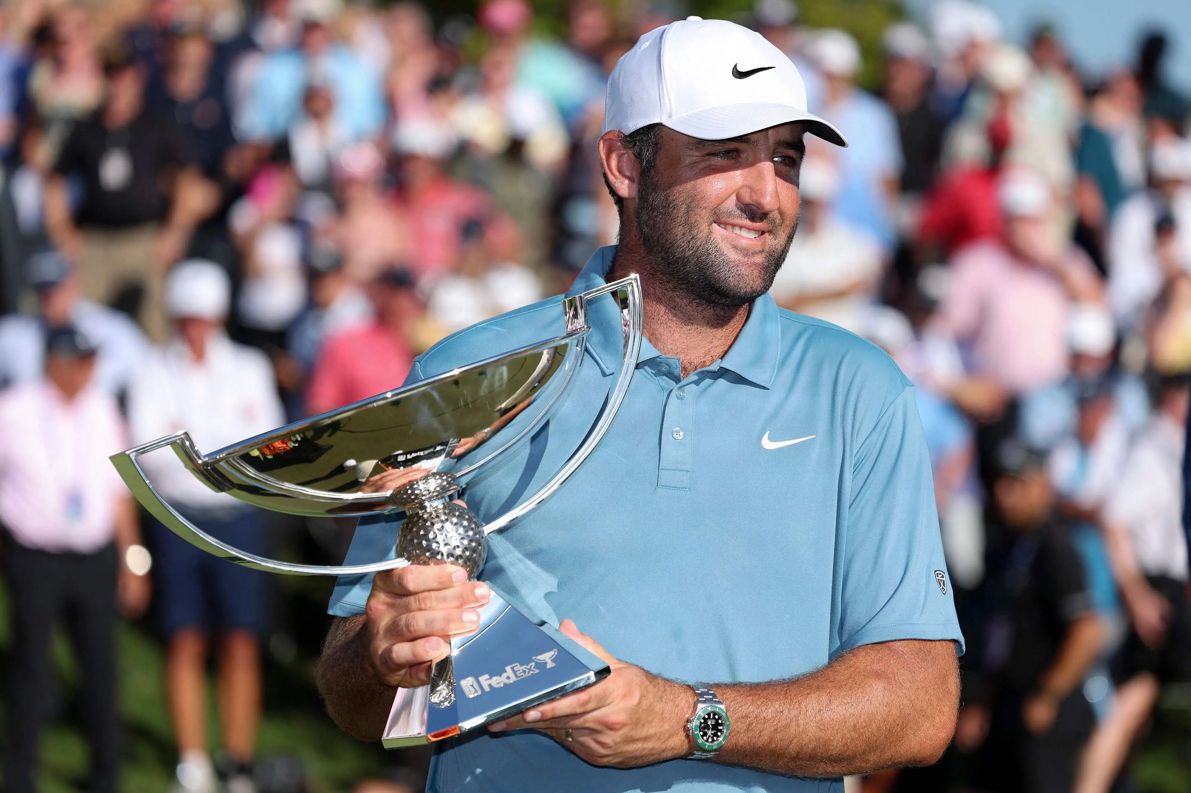 World No. 1 Scottie Scheffler wins lucrative golf title ahead of Norway’s Viktor Hovland