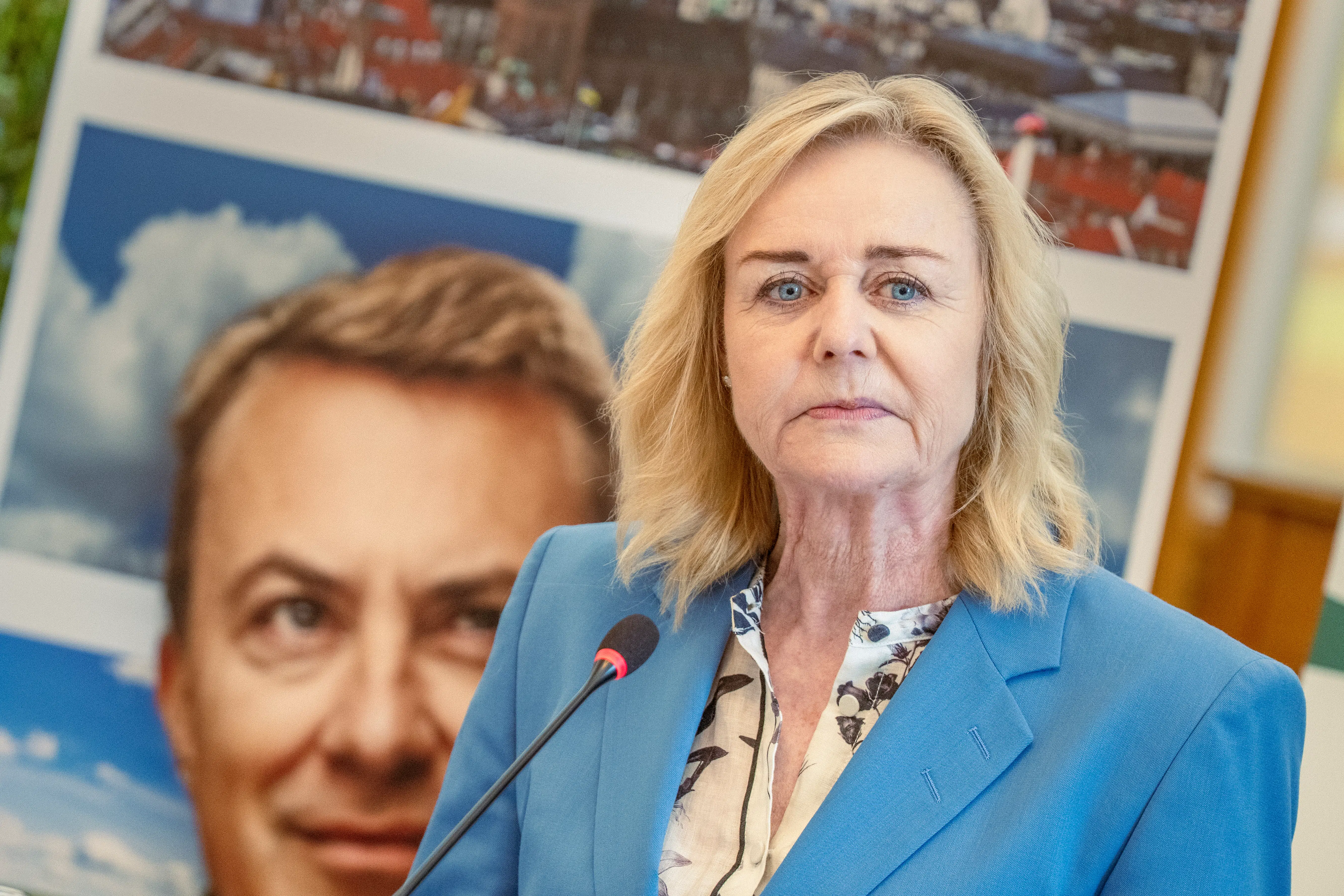 Hun er det blå modstykke til DF. Nu skal Mona Juul vise, at hun kan gå hele vejen