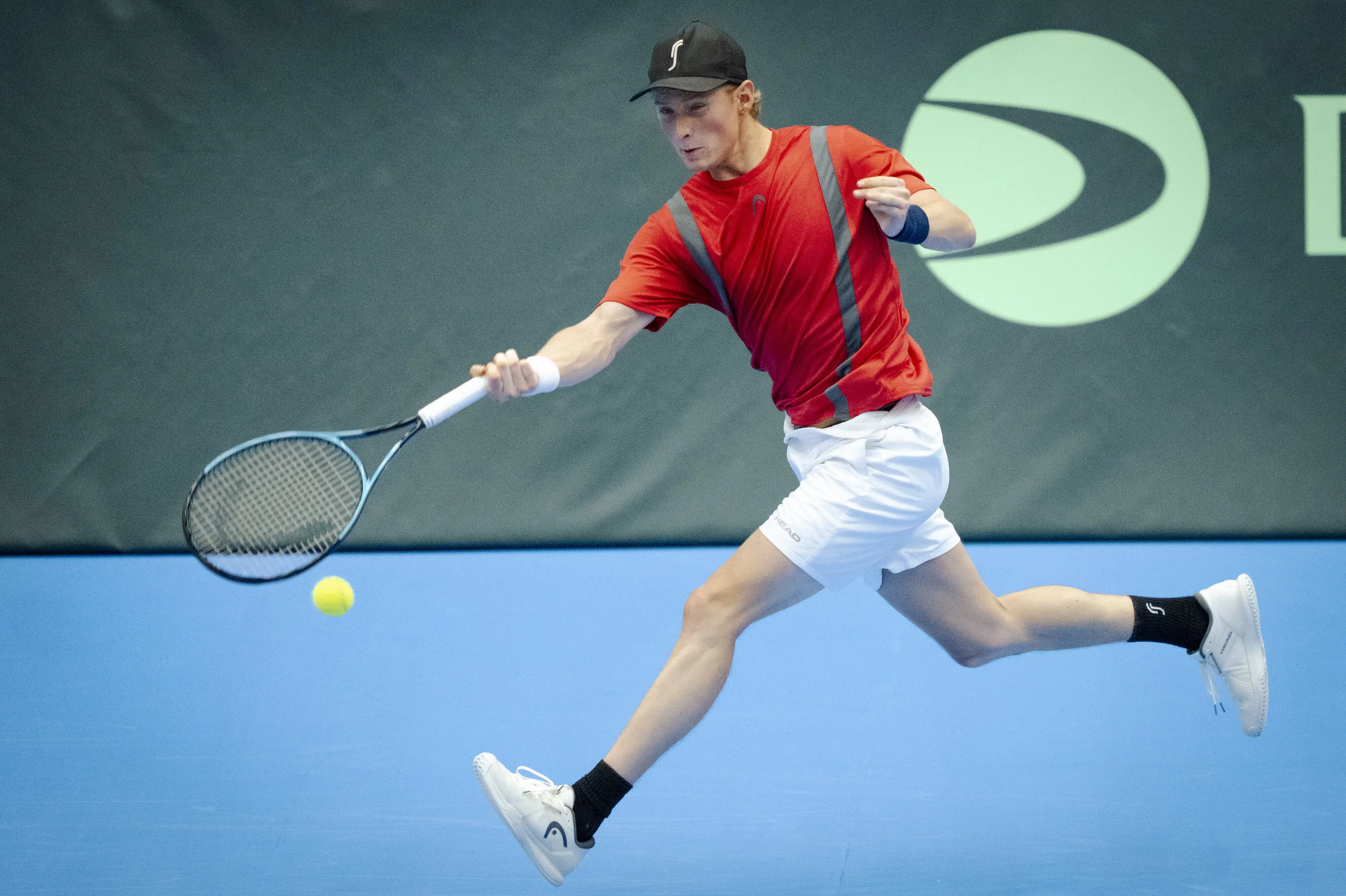 Elmer Møller taber til Dimitrov efter tæt Davis Cup-kamp