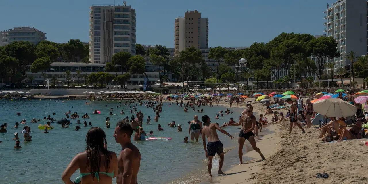 This Spanish Island Wants to Ditch Drunk British Tourists for Rich American Ones