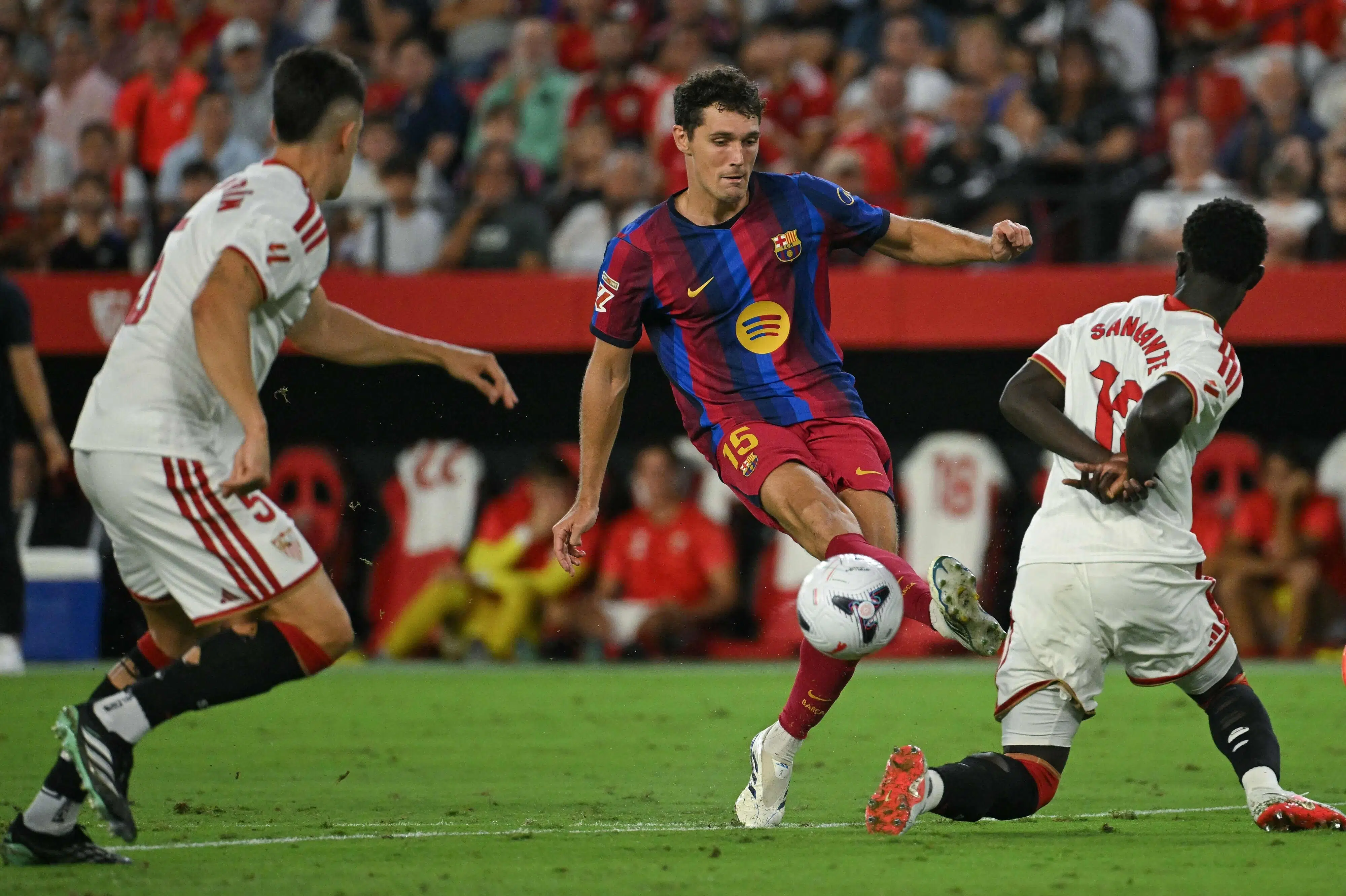 Andreas Christensen udgår med skade i Barcelona-sejr