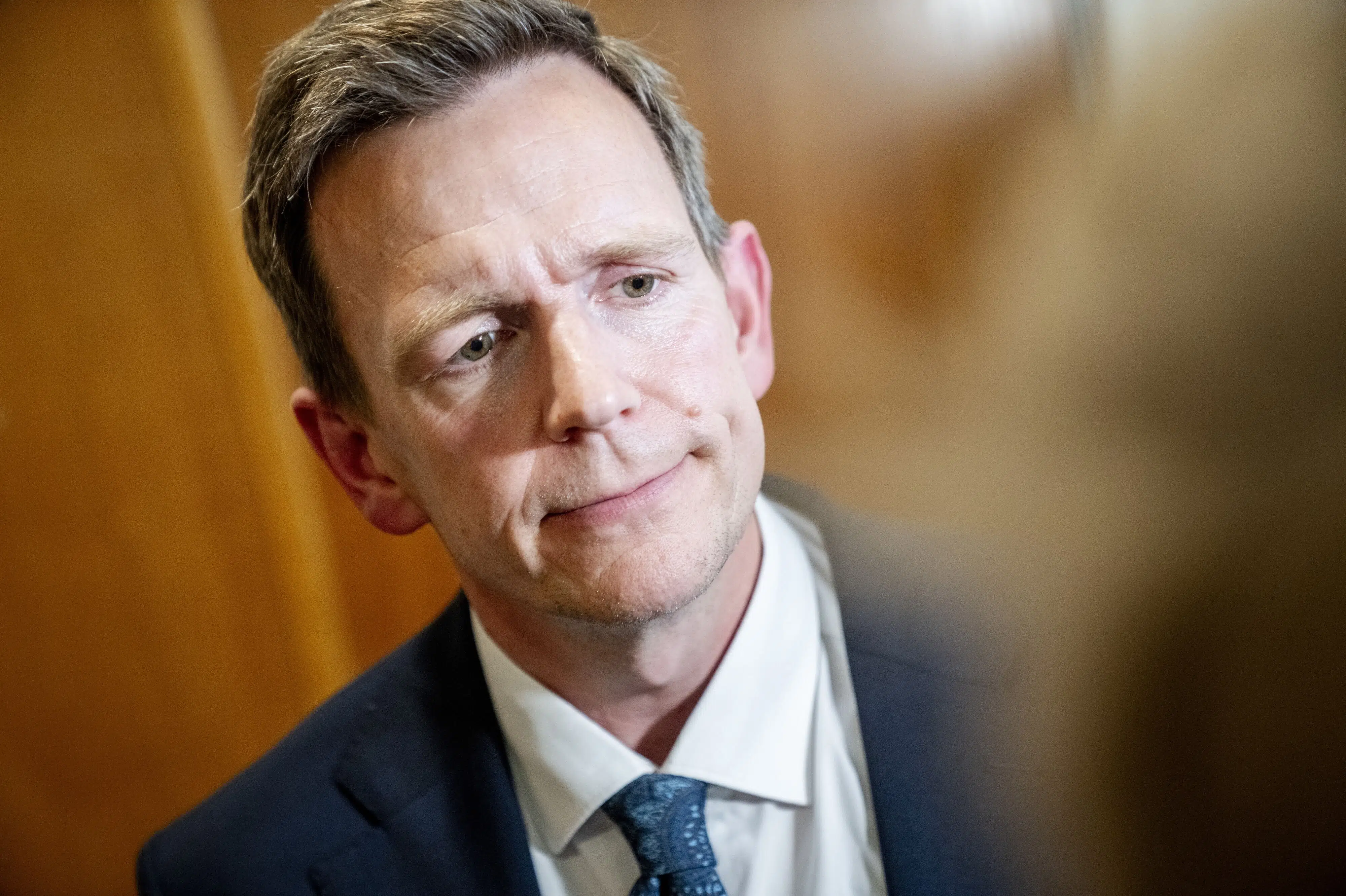 Flertal vil have sænket afgifterne på benzin og diesel
