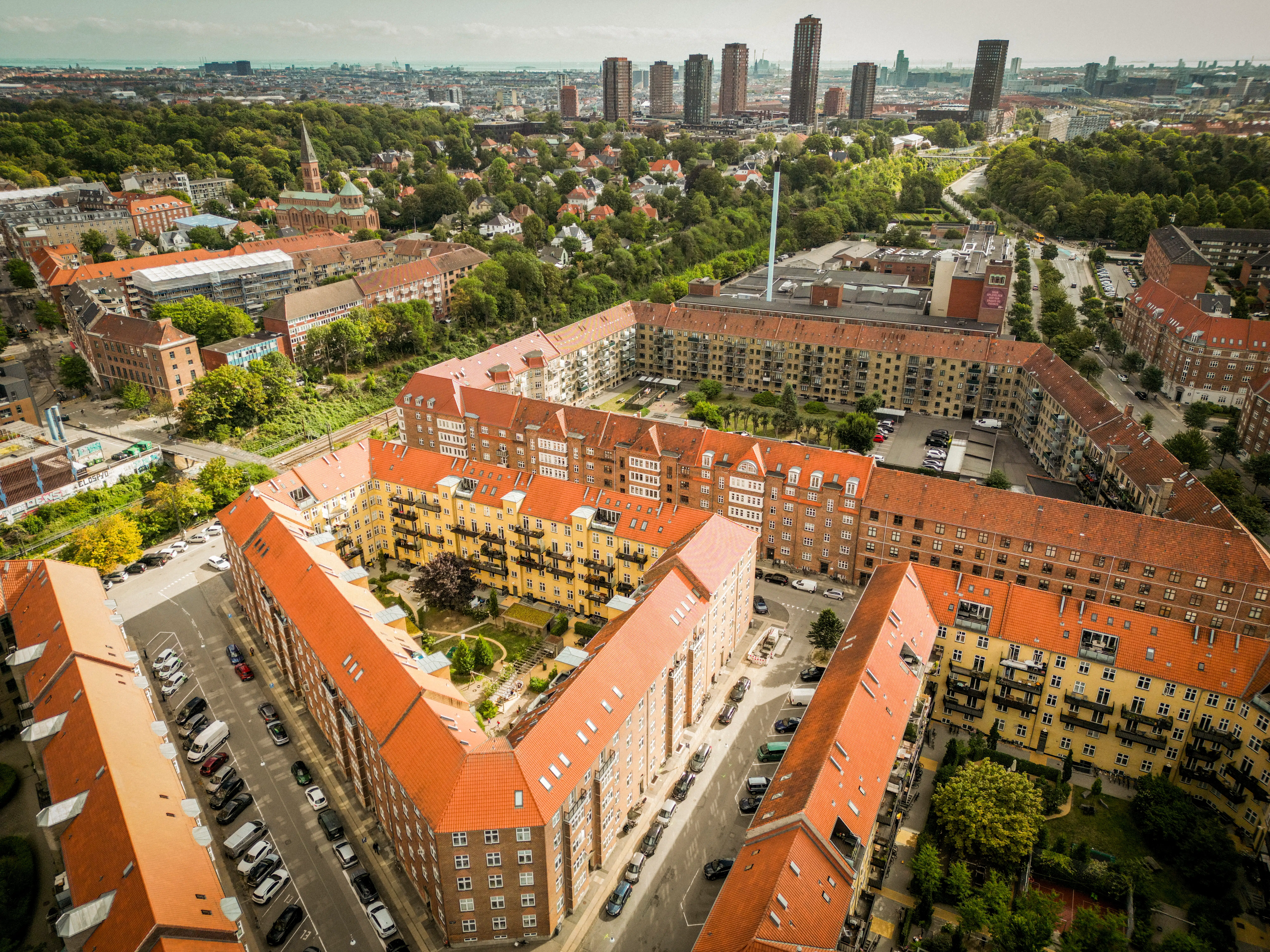 Boligmarkedet i København bremser op. Men Nationalbanken ser stadig advarselssignaler
