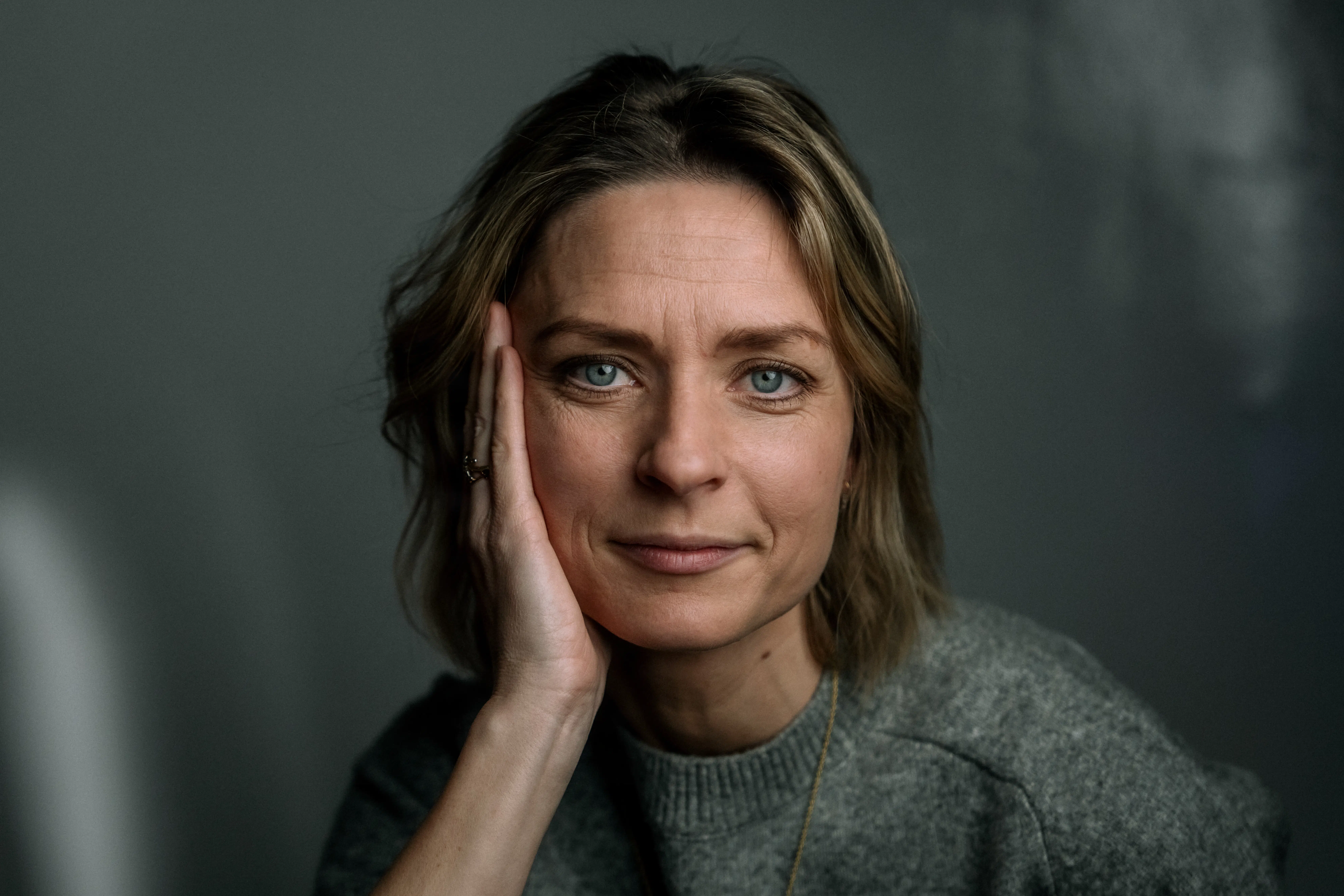 Hun ser forældre skåne deres børn for »besvær«. Men der findes en anden vej, der giver »meget mere overskud i hverdagen«