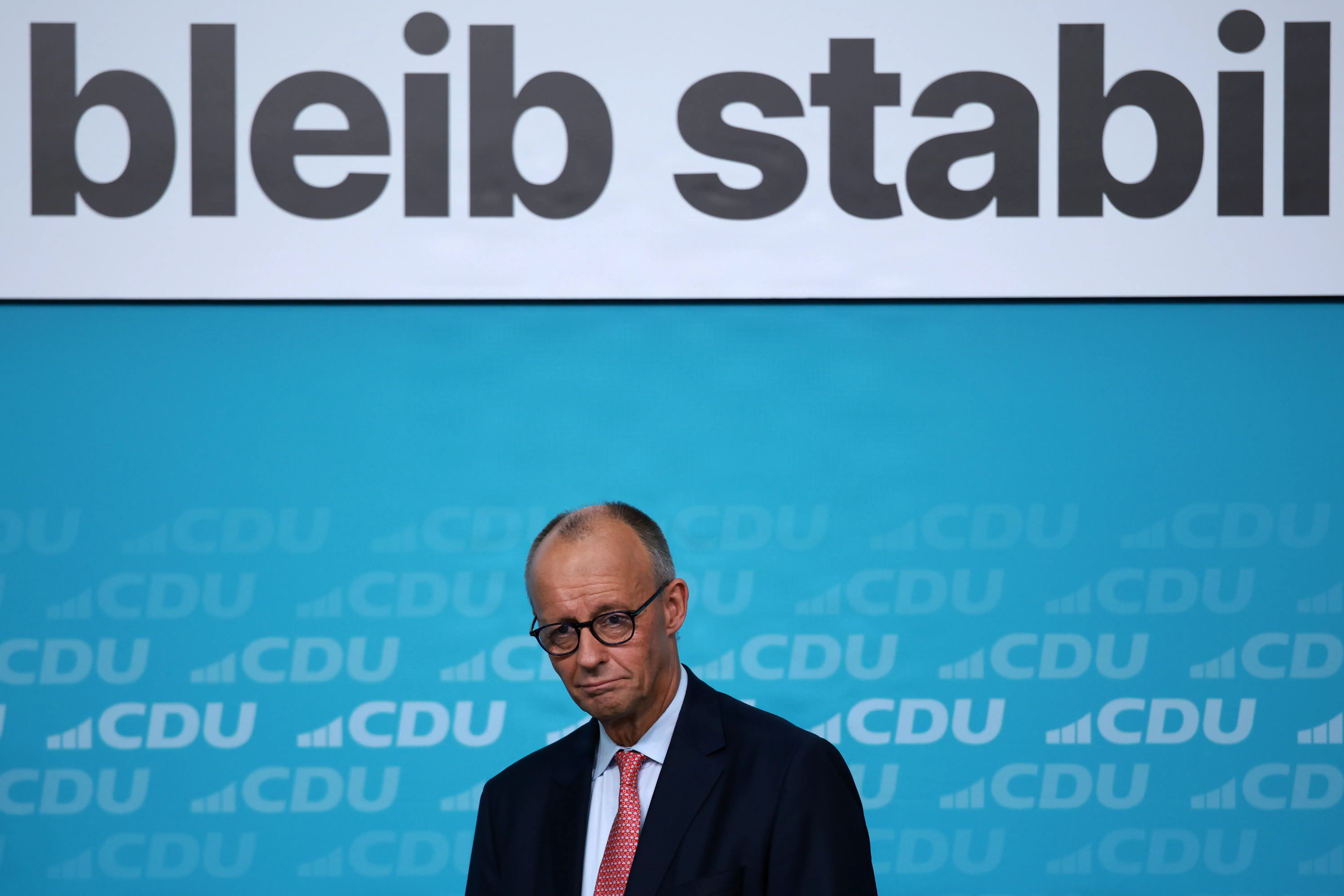I øjeblikket mister du livet, hvis du opholder dig for længe i nærheden af midten af det politiske spektrum