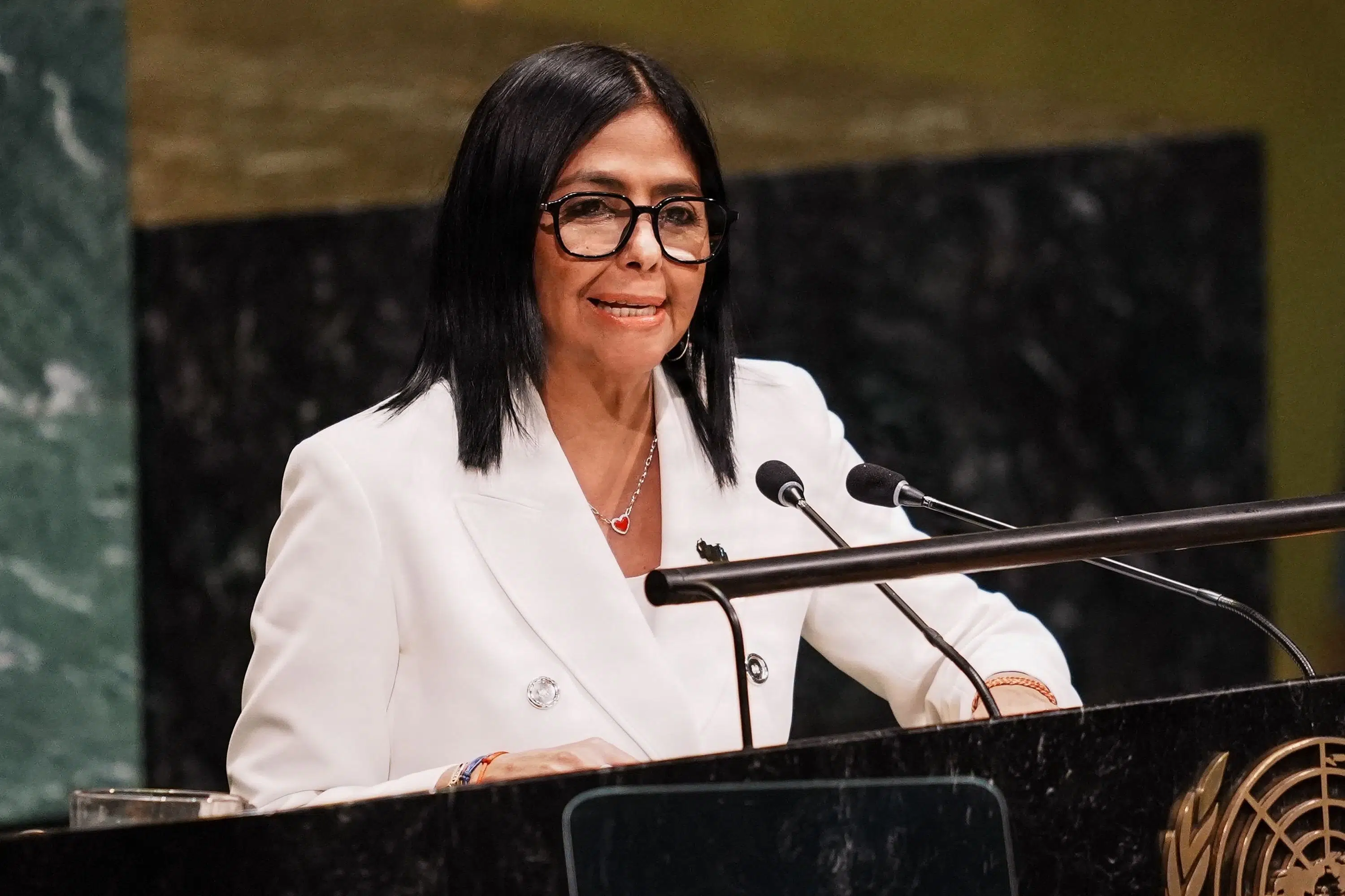 Venezuelas fungerende præsident lover igen at afholde valg