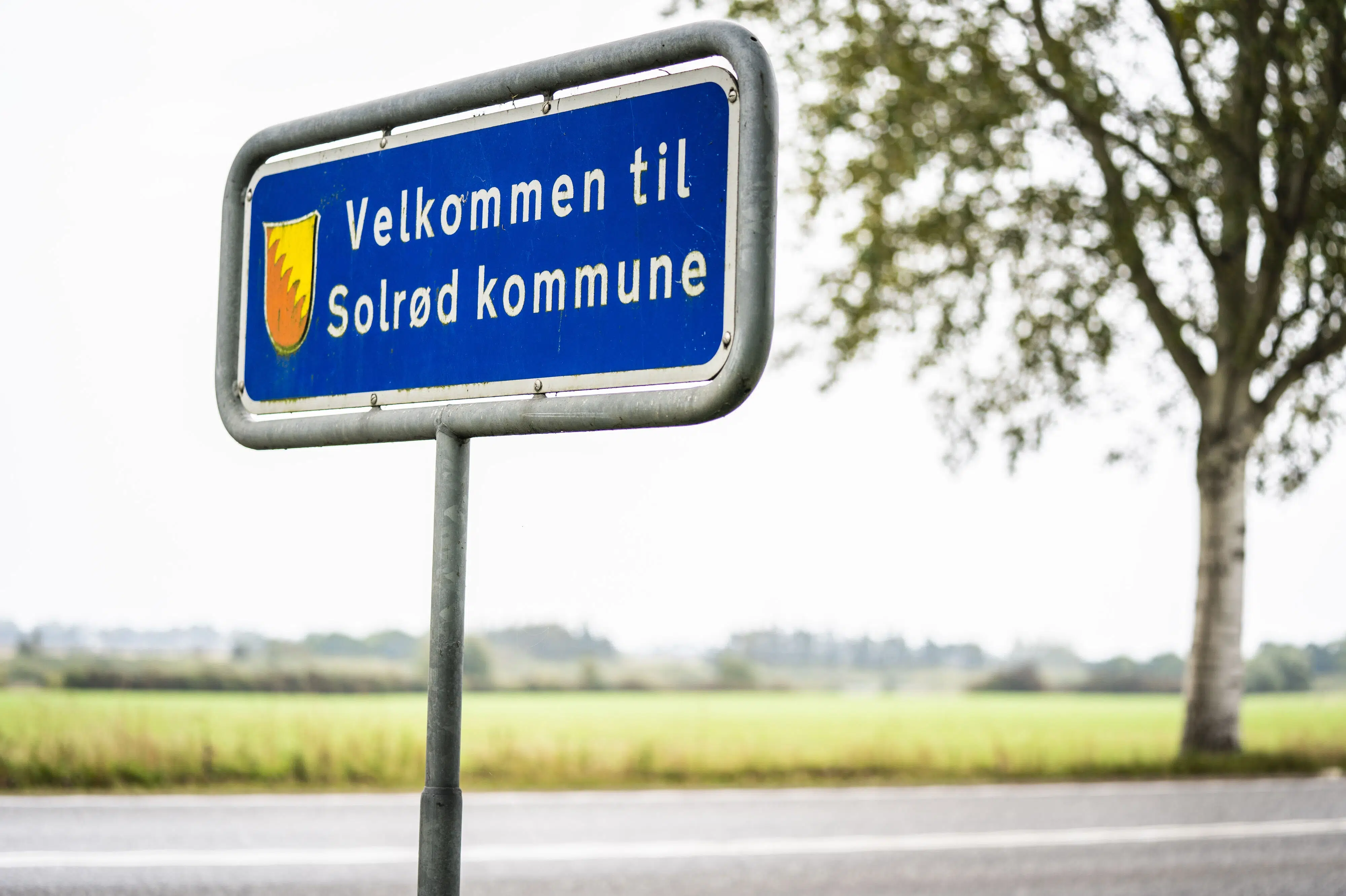 Bil på estiske plader bragede ind i hus i Solrød