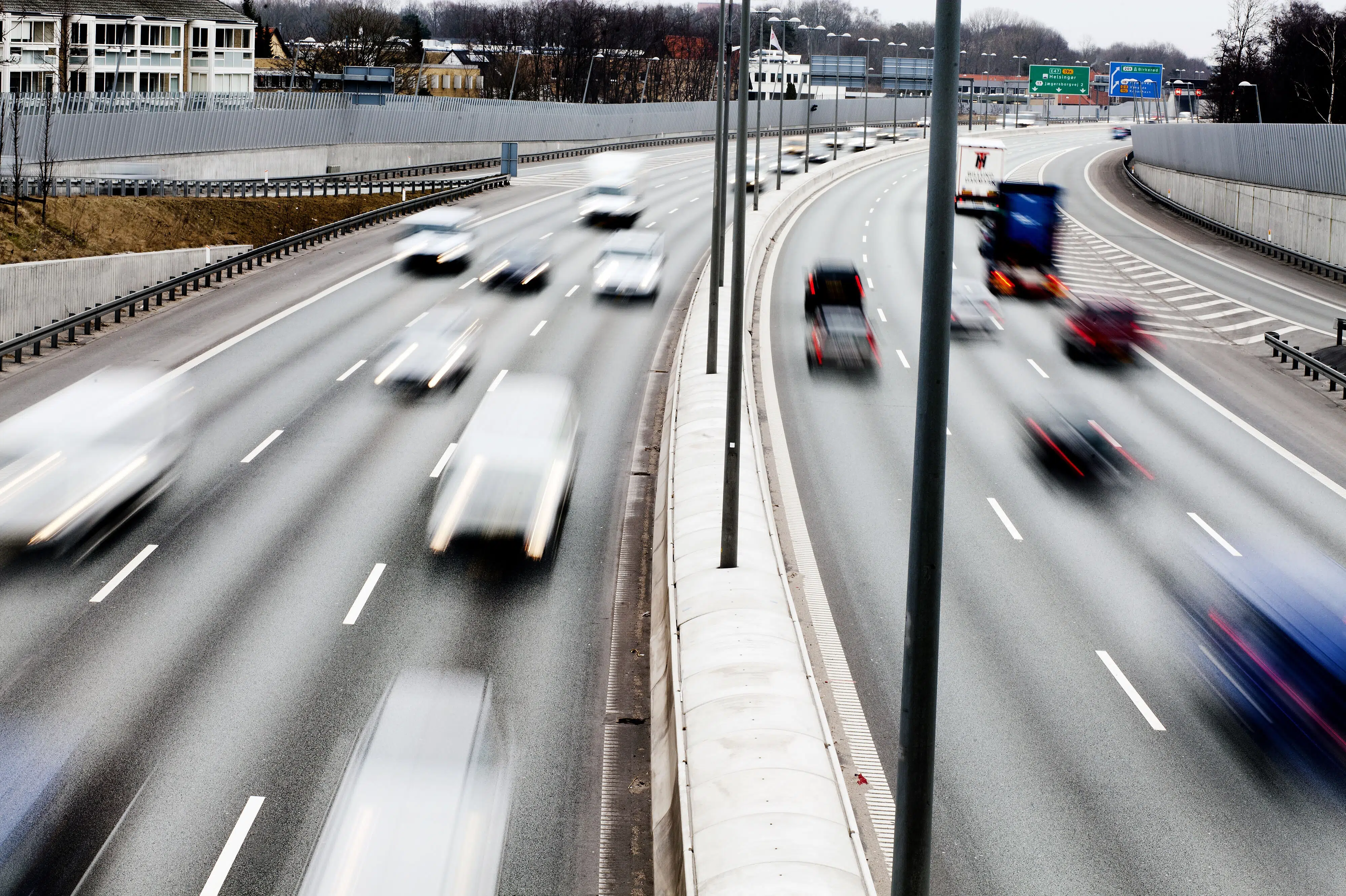 15 sigtet for at bruge mobil under kørsel i forbindelse med uheld
