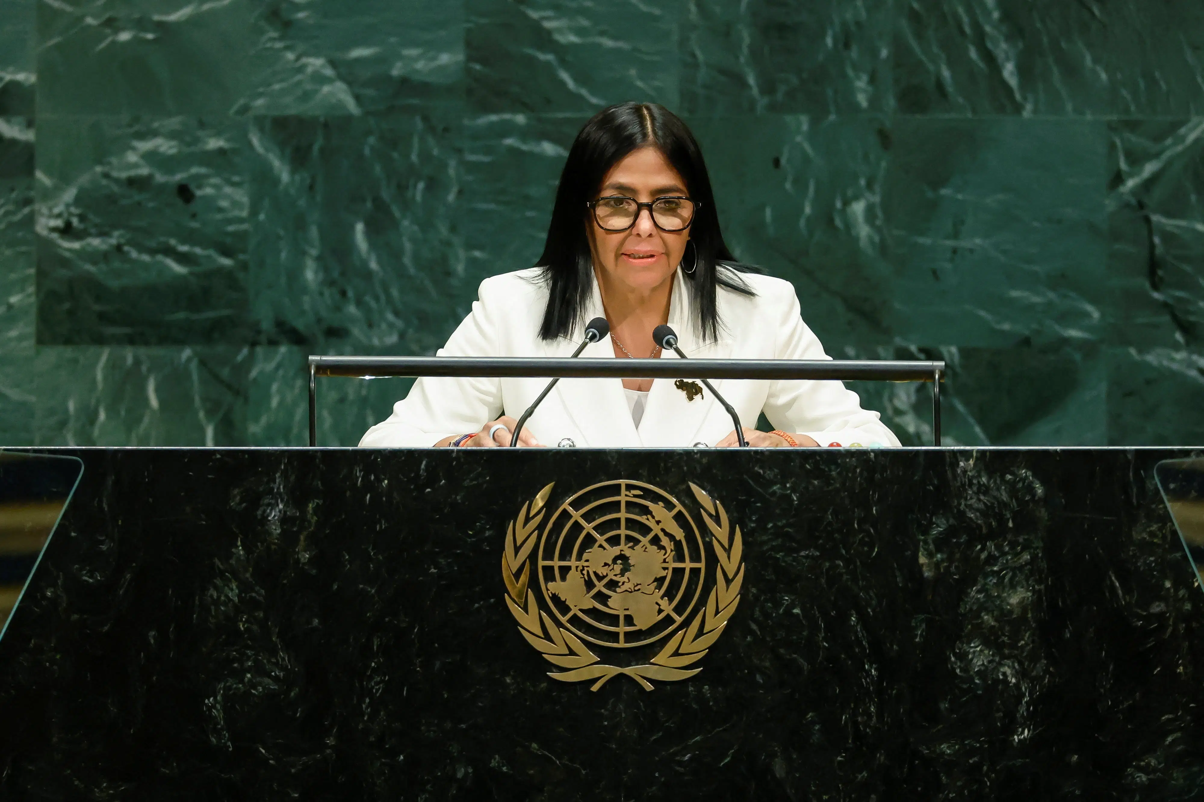 Venezuelas præsident anerkender misbrug