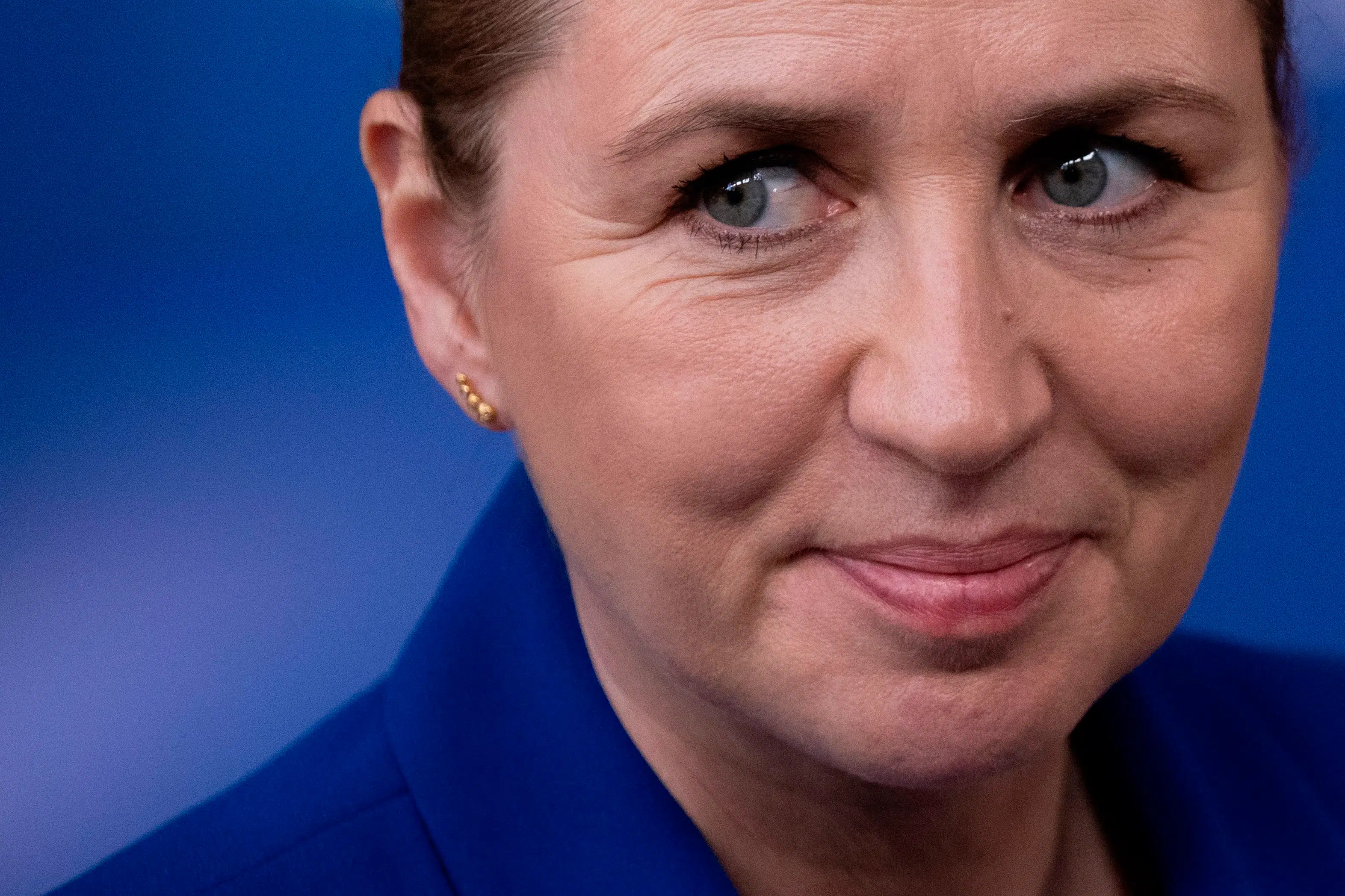 Berlingske mener: Kære vidunderlige børn og unge, jeres statsminister tror I er idioter
