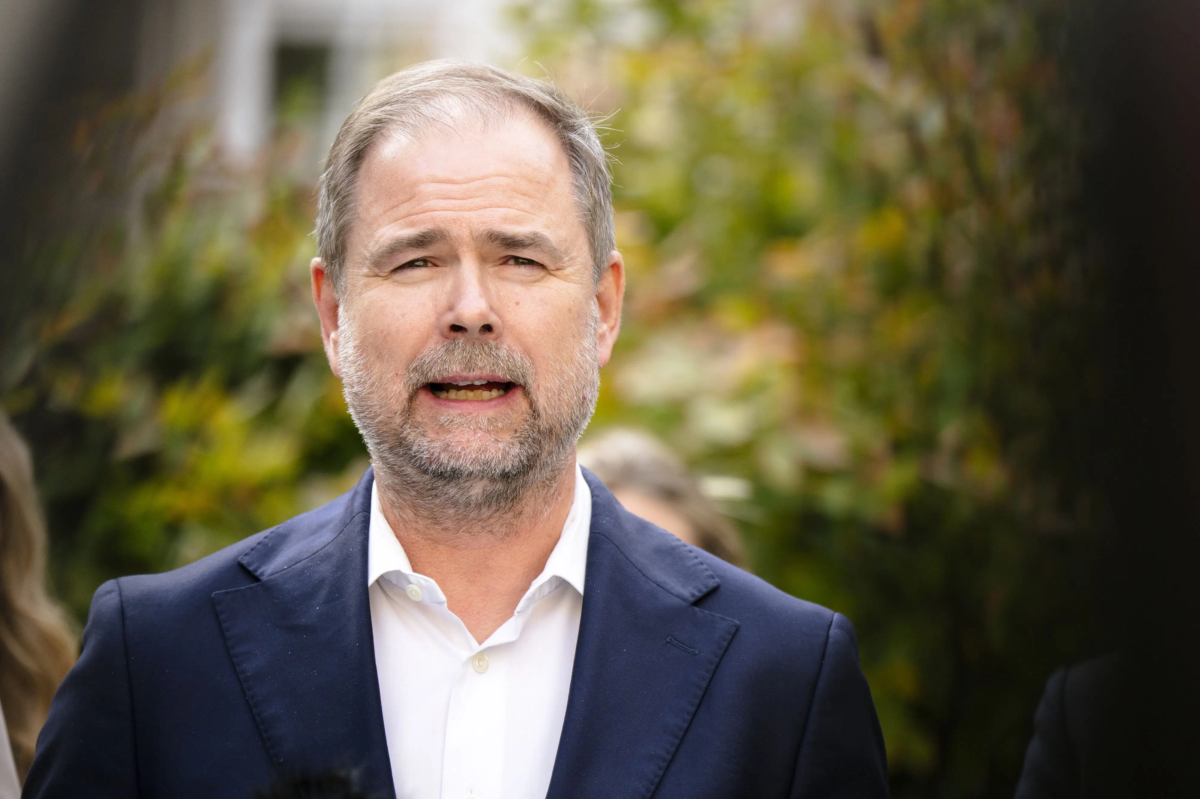 Justitsminister vil forbyde anklagere at bære religiøse symboler
