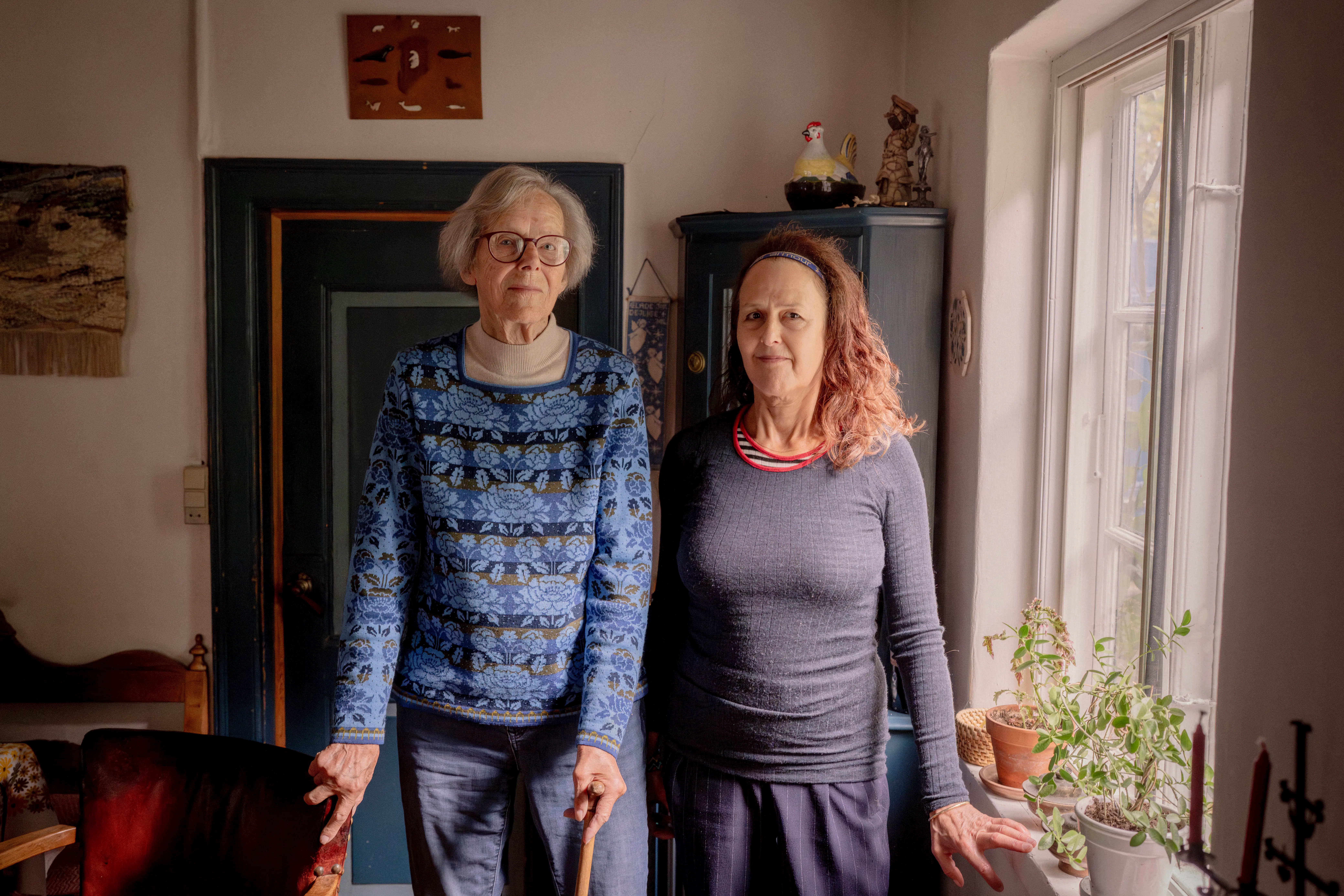 Min mor er 92 år, svagsynet og faldtruet. Nu vil kommunen bytte menneskelig omsorg ud med en robot