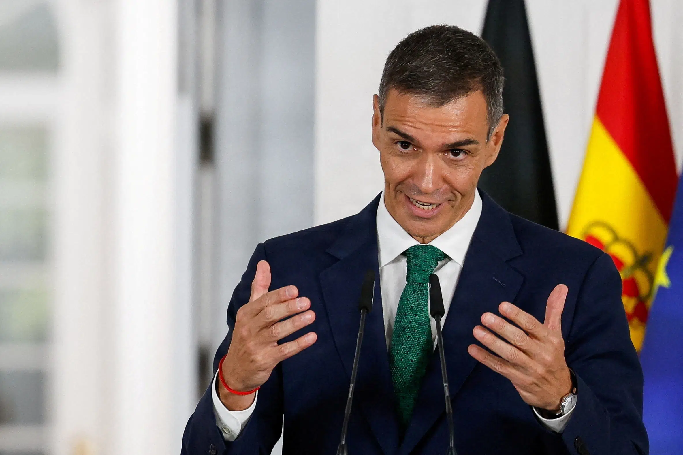 Spansk premierminister udskriver valg efter bolignederlag