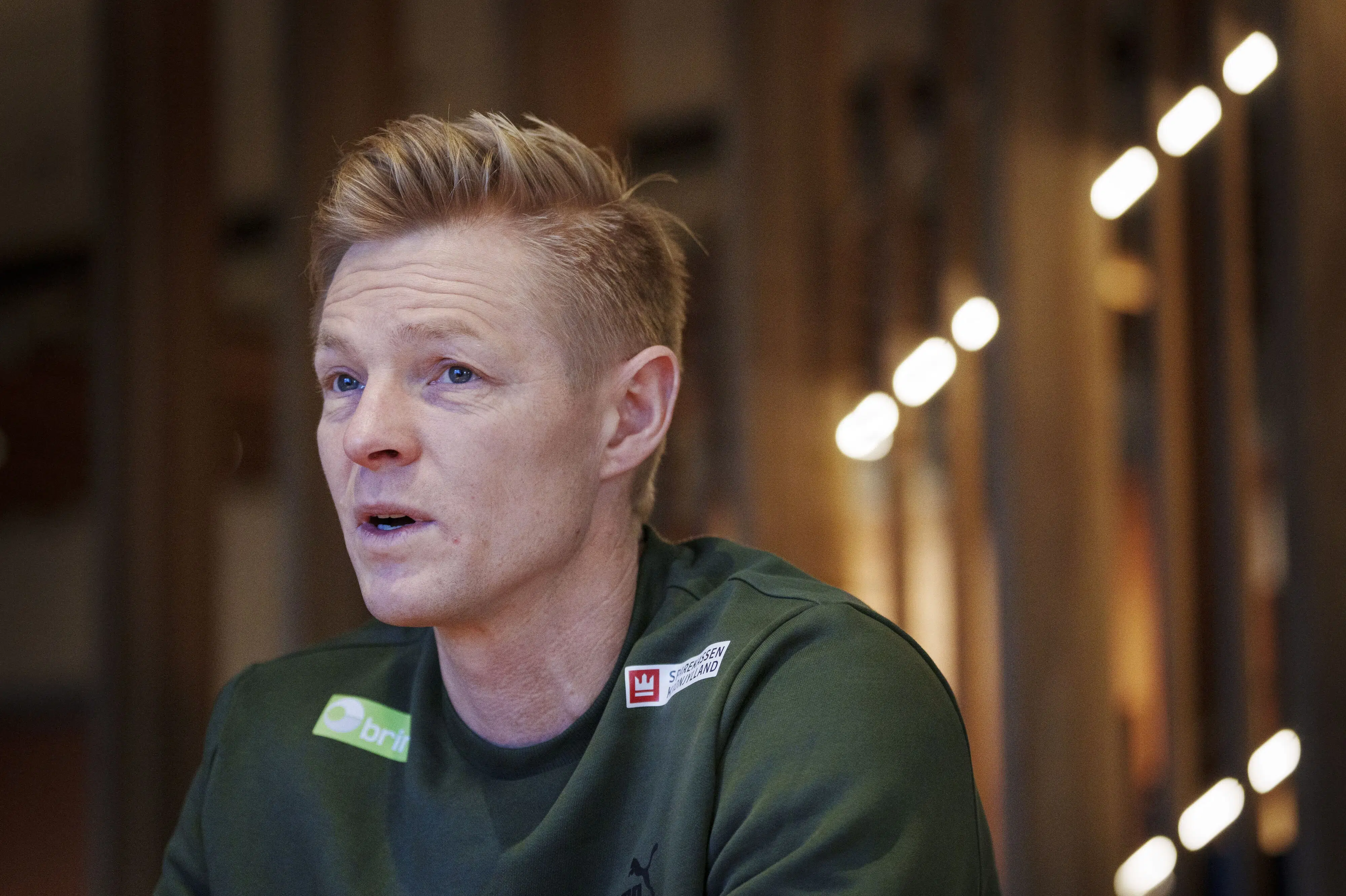 Familien får Jesper Jensen til at afkorte ungarsk ophold