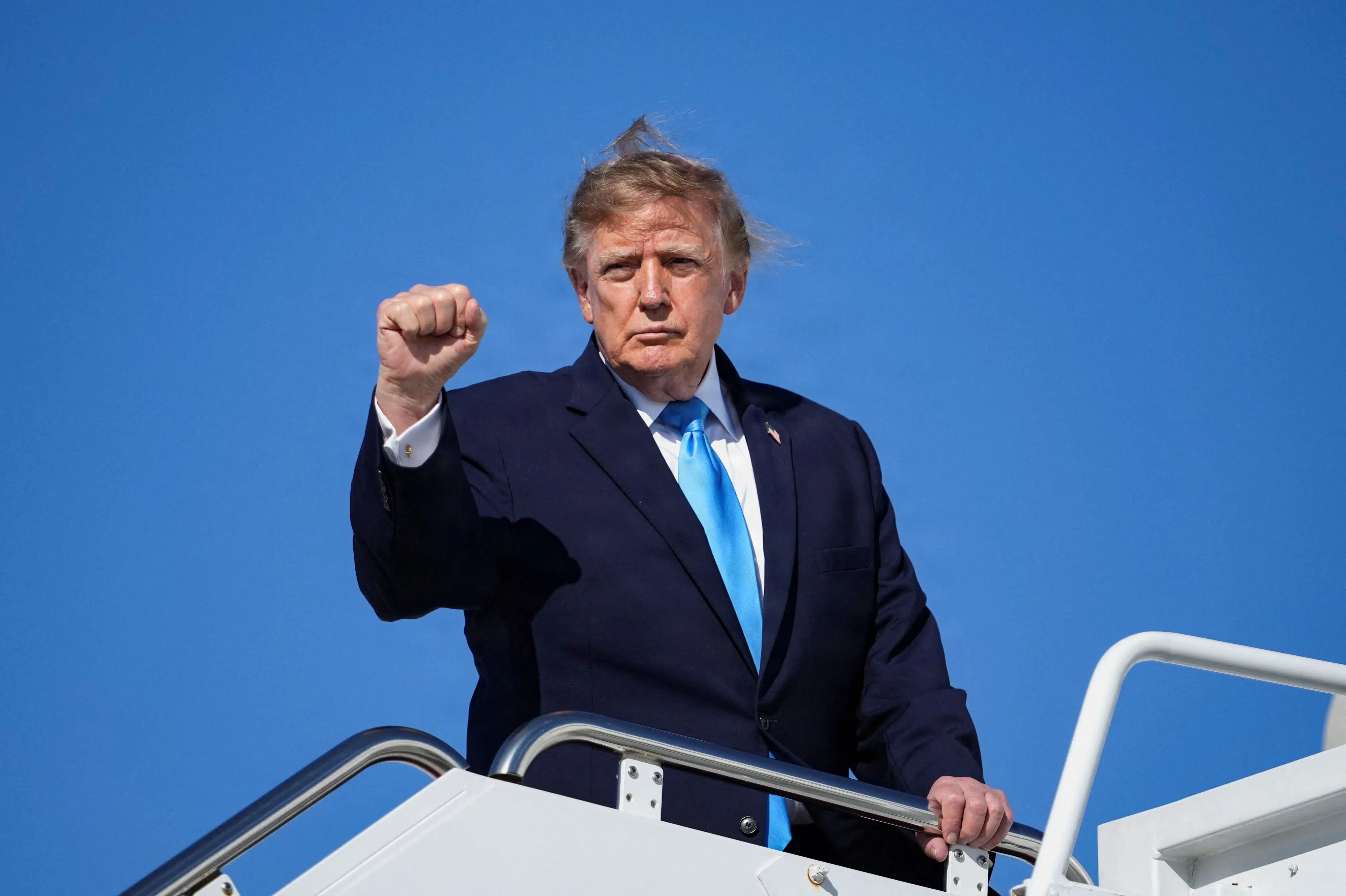 Trump hylder højrefløjskandidat efter valgsejr i Brasilien