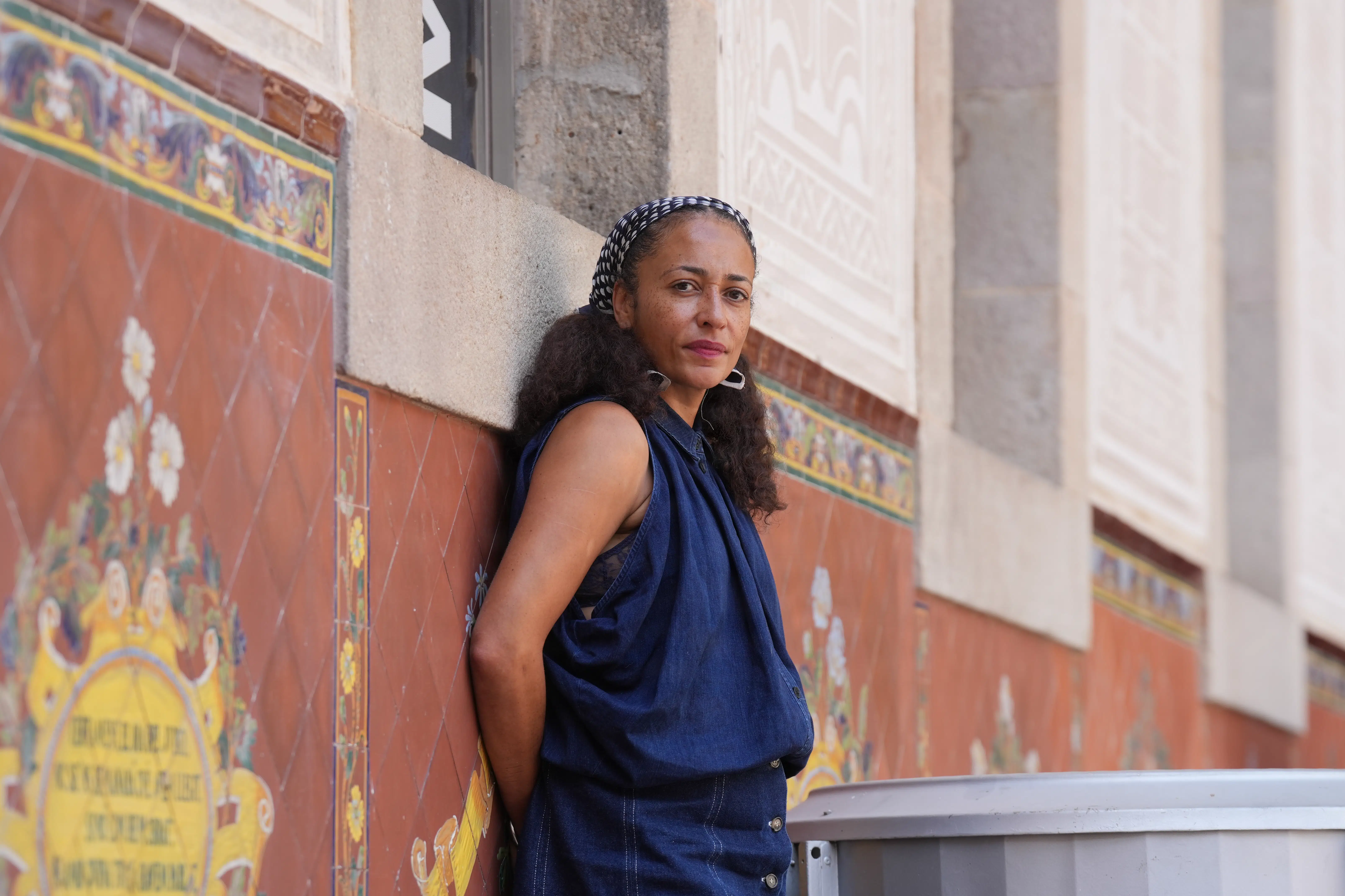 Zadie Smith: »Hvis du inviterer en forfatter til frokost, ødelægger du hendes dag. Hvis du aflyser, bliver hun henrykt«