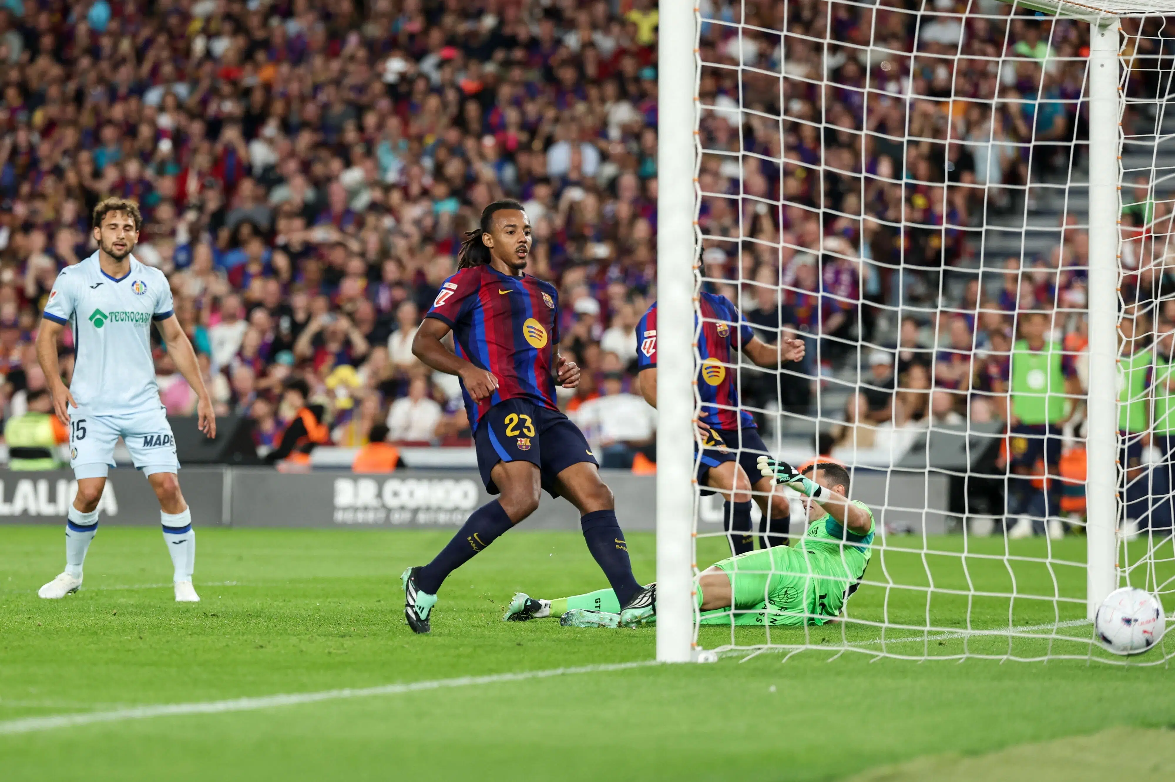 Barcelona forlænger perfekt stime i La Liga