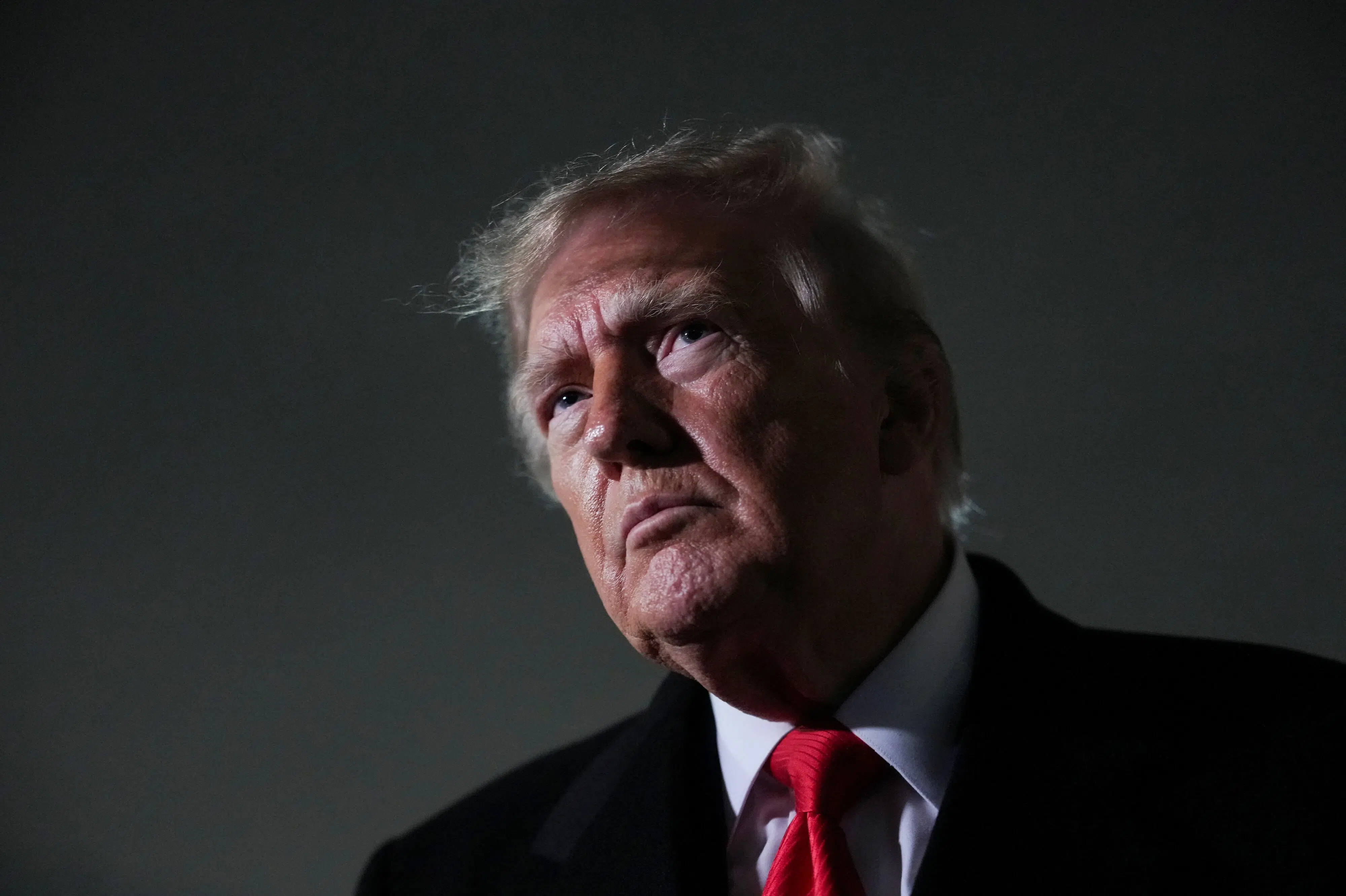 Trump roser Putin og langer igen ud efter Zelenskyj