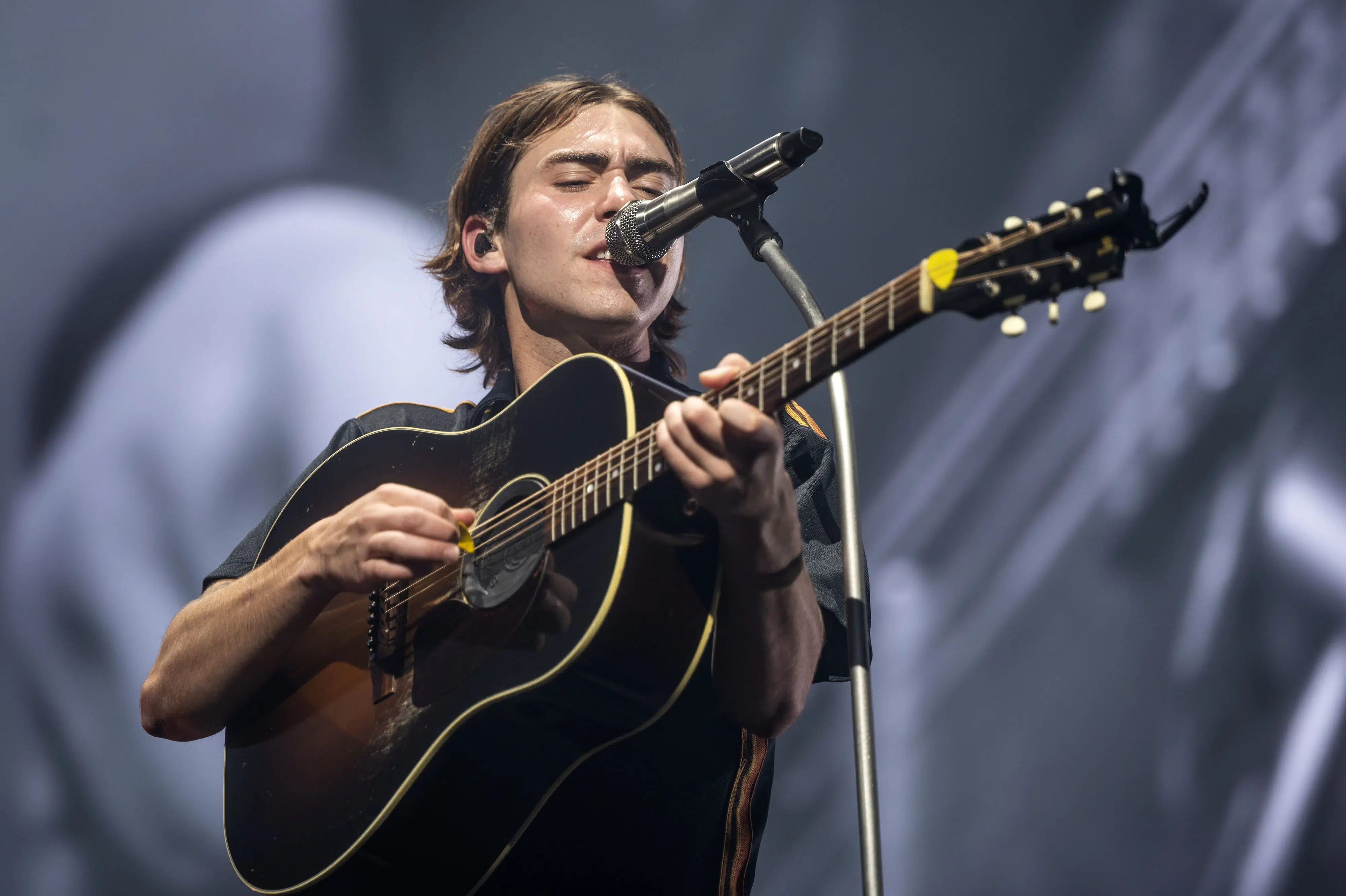 Aphacas udsolgte koncert i Parken får lunkne anmeldelser