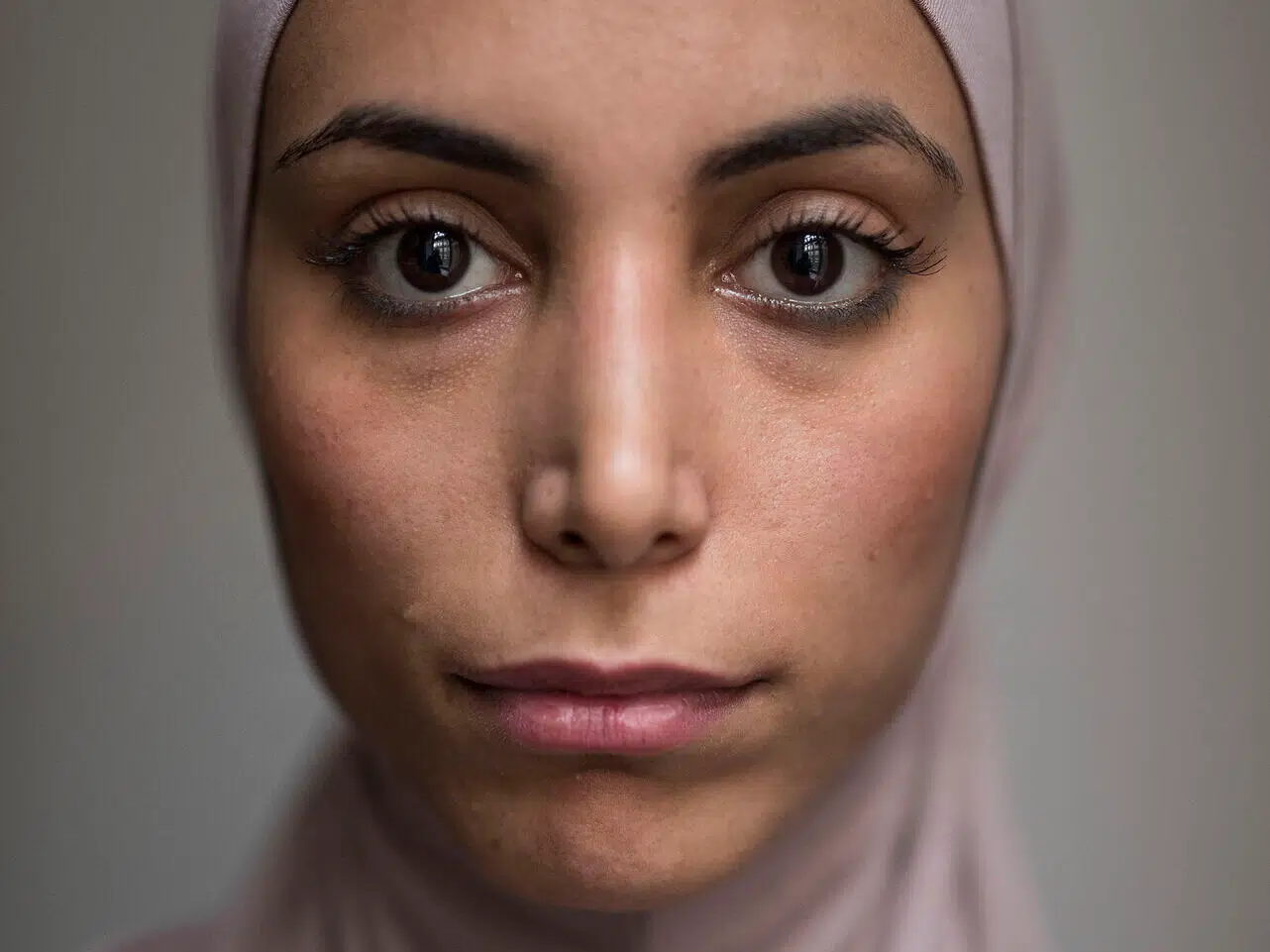 Kendt muslimsk influencer fra TV 2-program sørgede over ayatollahens død: »Kan ikke stoppe med at græde«