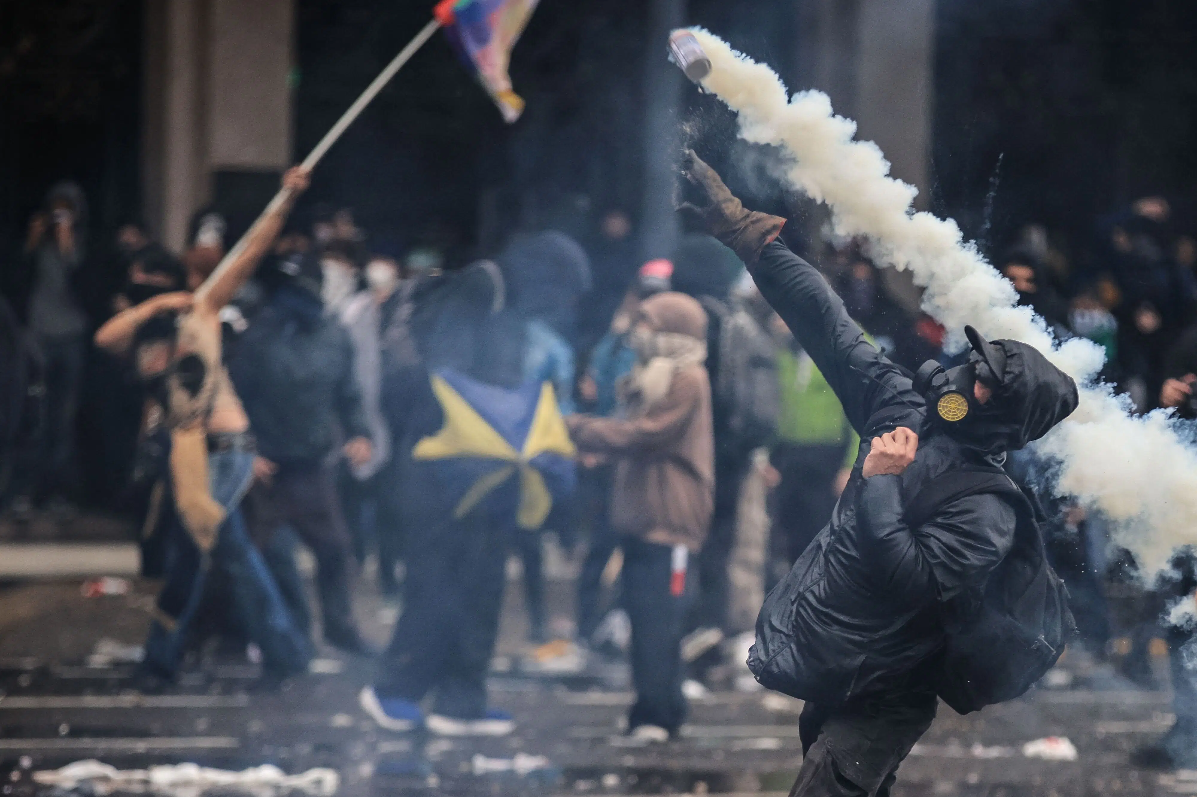 Demonstranter og politi støder sammen i Argentinas hovedstad