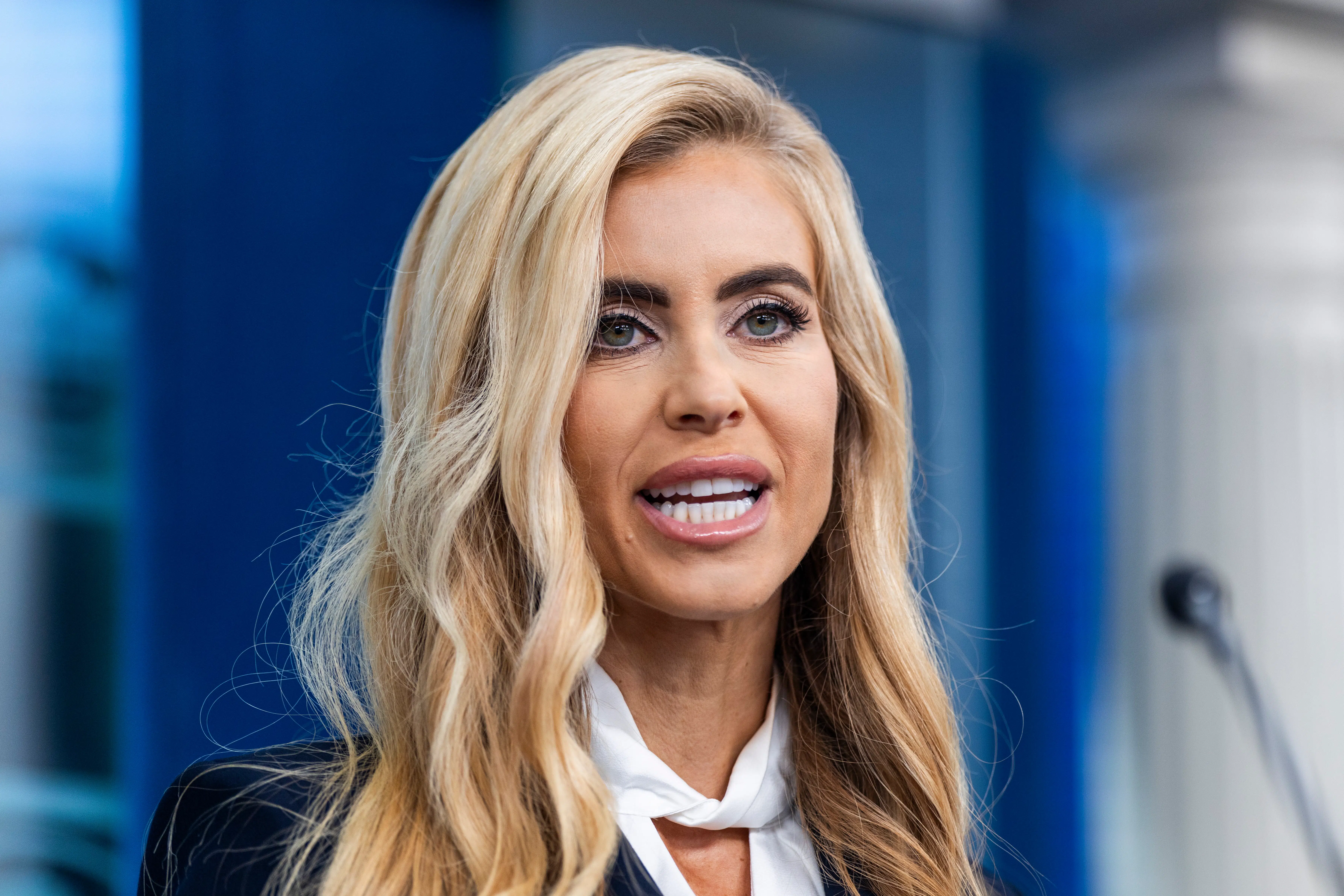 Knap var hun tiltrådt, før Trump fyrede hende – korrespondent kalder det »endnu en ildebrand«