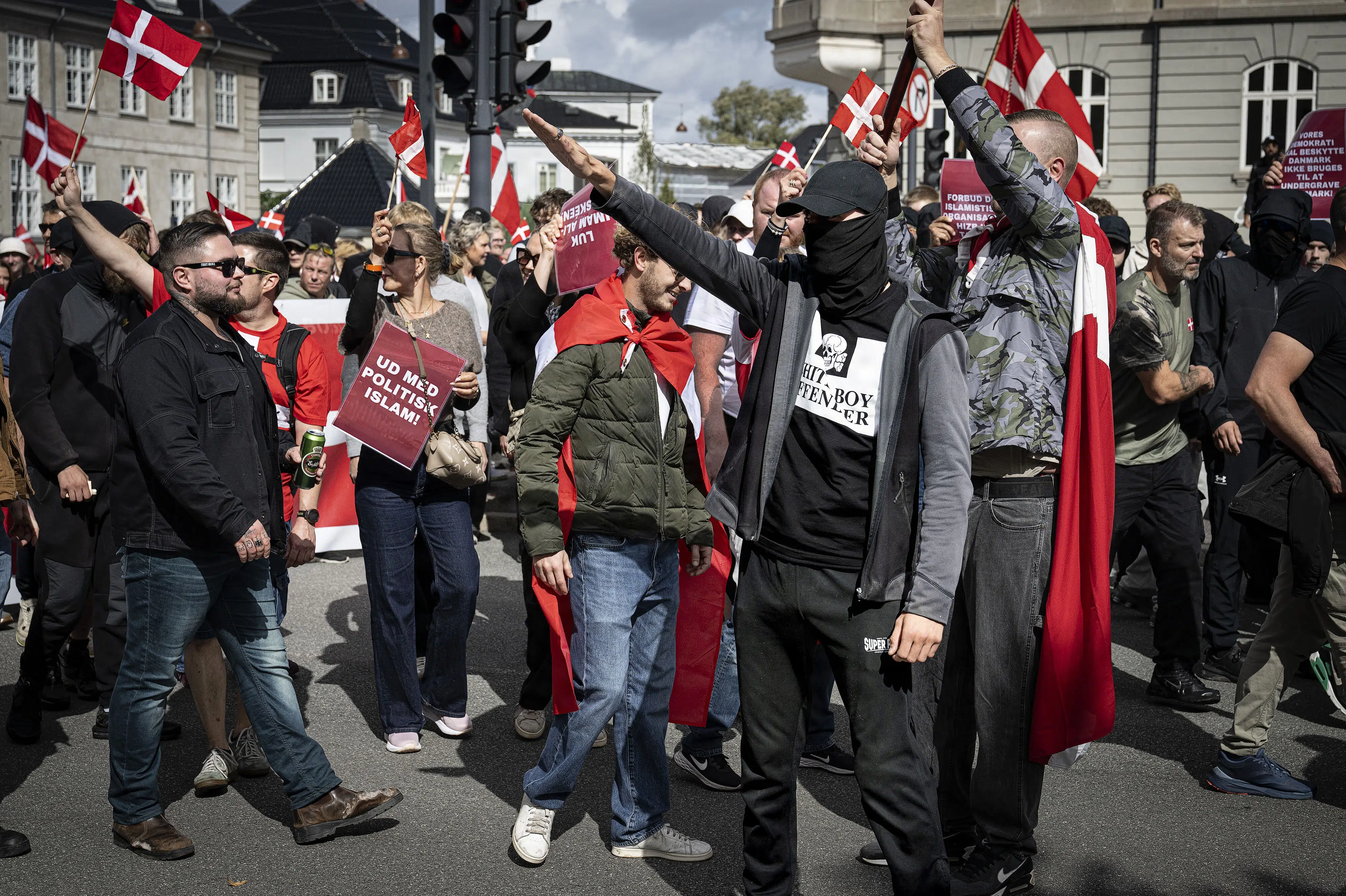 Heilende grupper ikke velkomne til Det Danske Folks demonstration