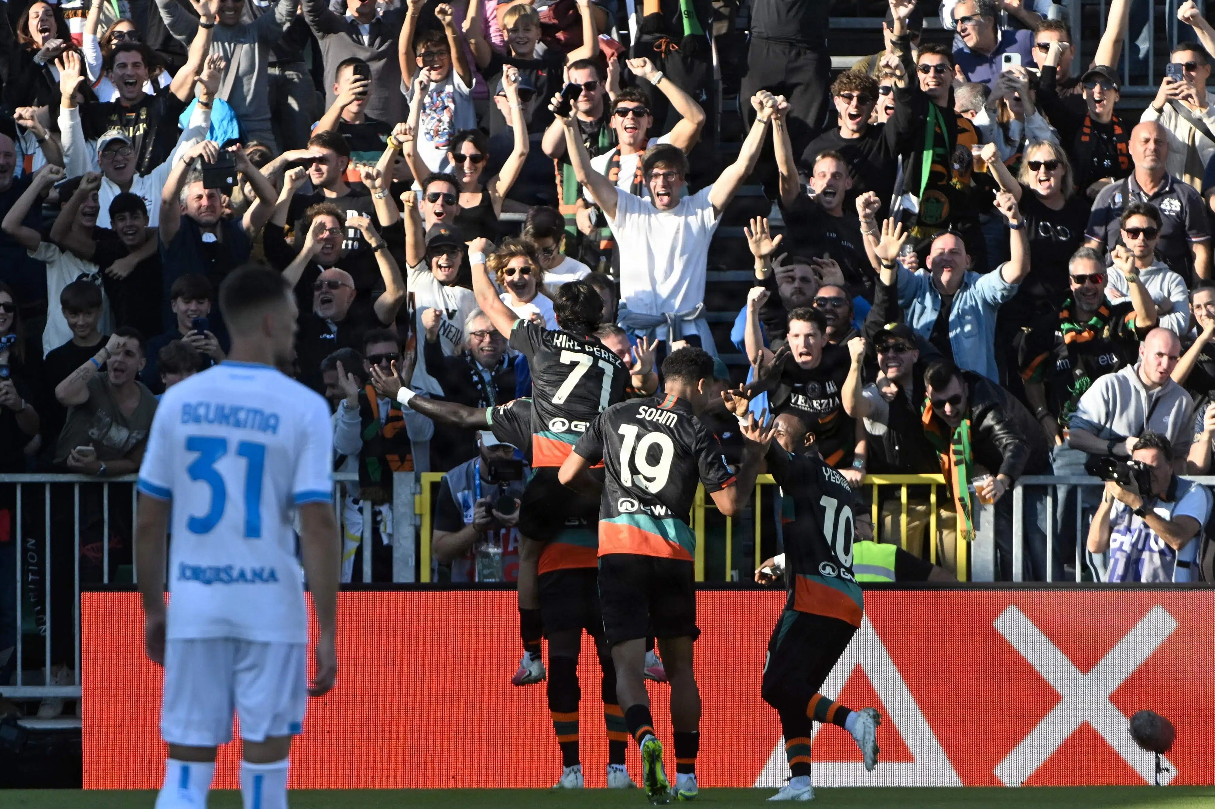 Napoli og Højlund skuffer fælt mod italiensk bundhold