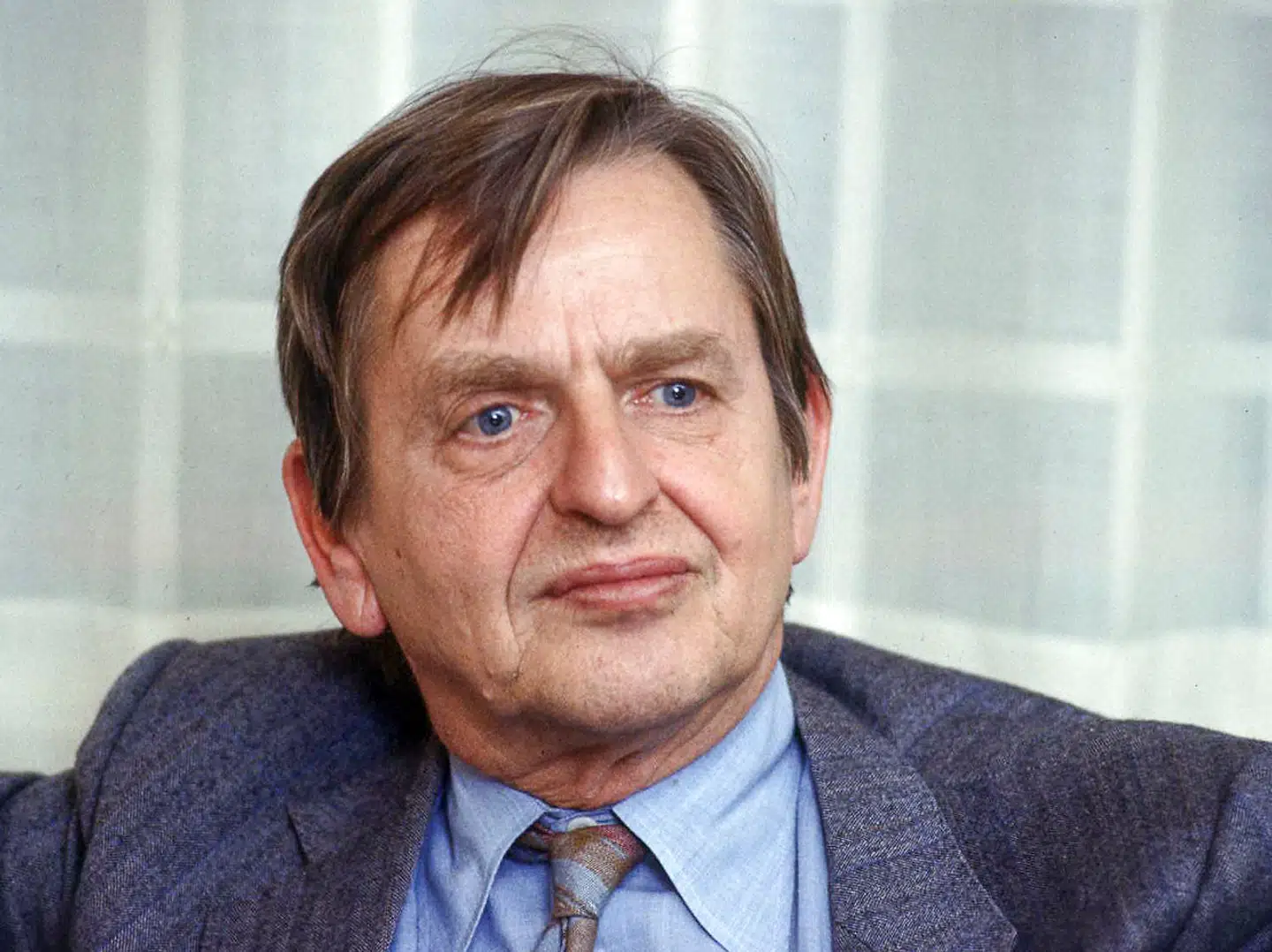 Den socialdemokratiske statsminister Olof Palme var en omstridt person med skarpe politiske synspunkter i Sverige såvel som internationalt. Nogle mener, at dette er motivet for drabet på ham. Her et billede fra 1984, to år før han blev dræbt.